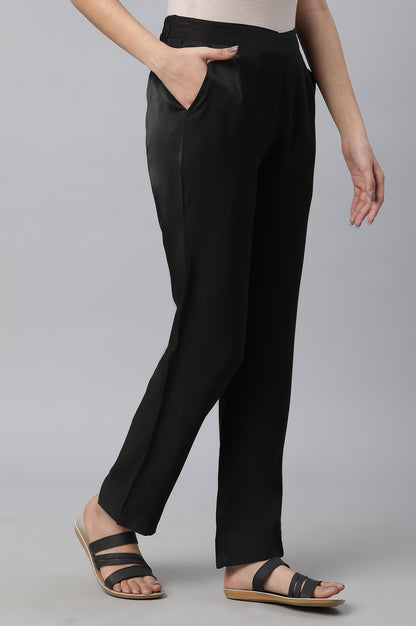 Black Solid Women Pants