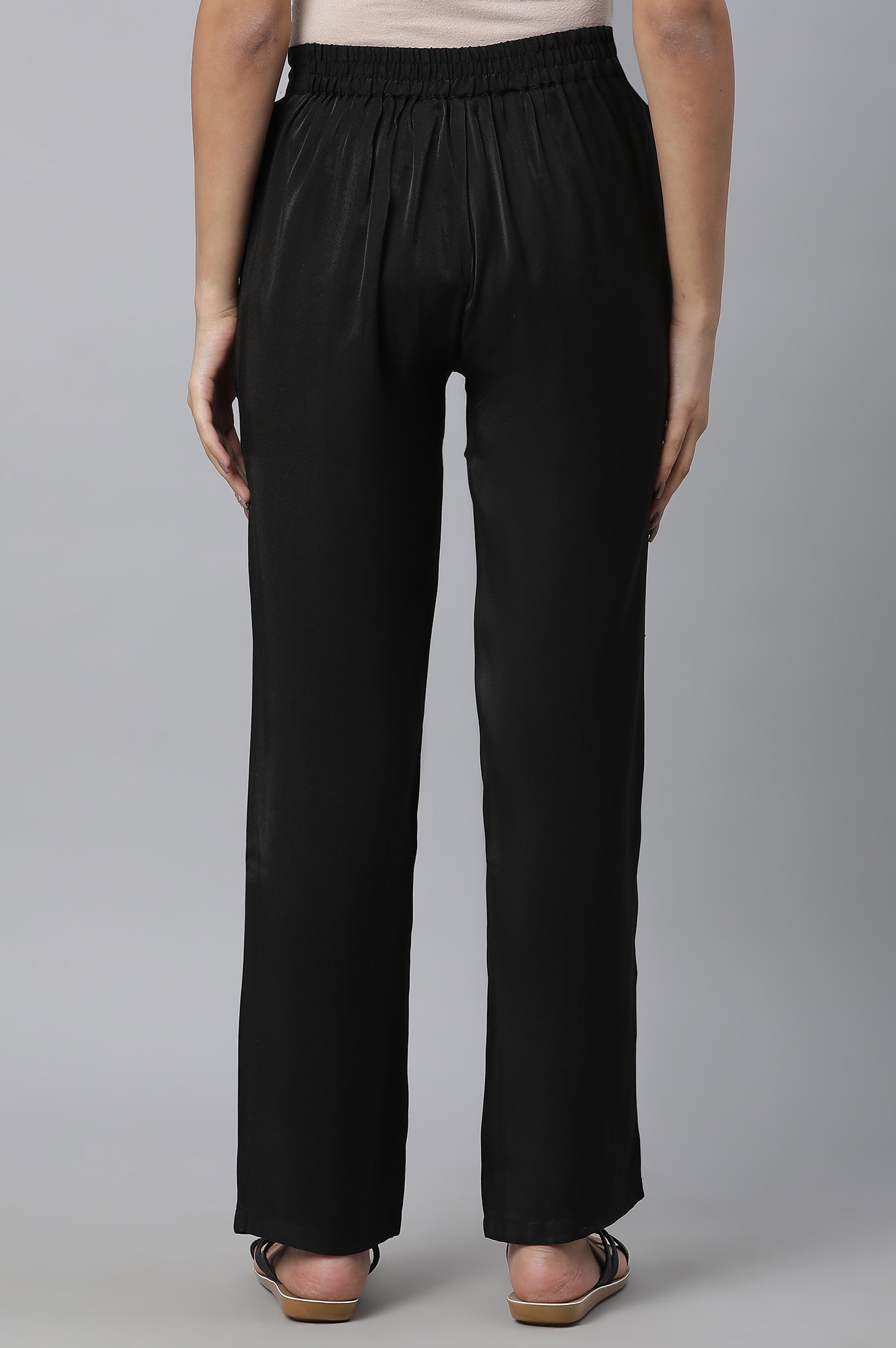 Black Solid Women Pants