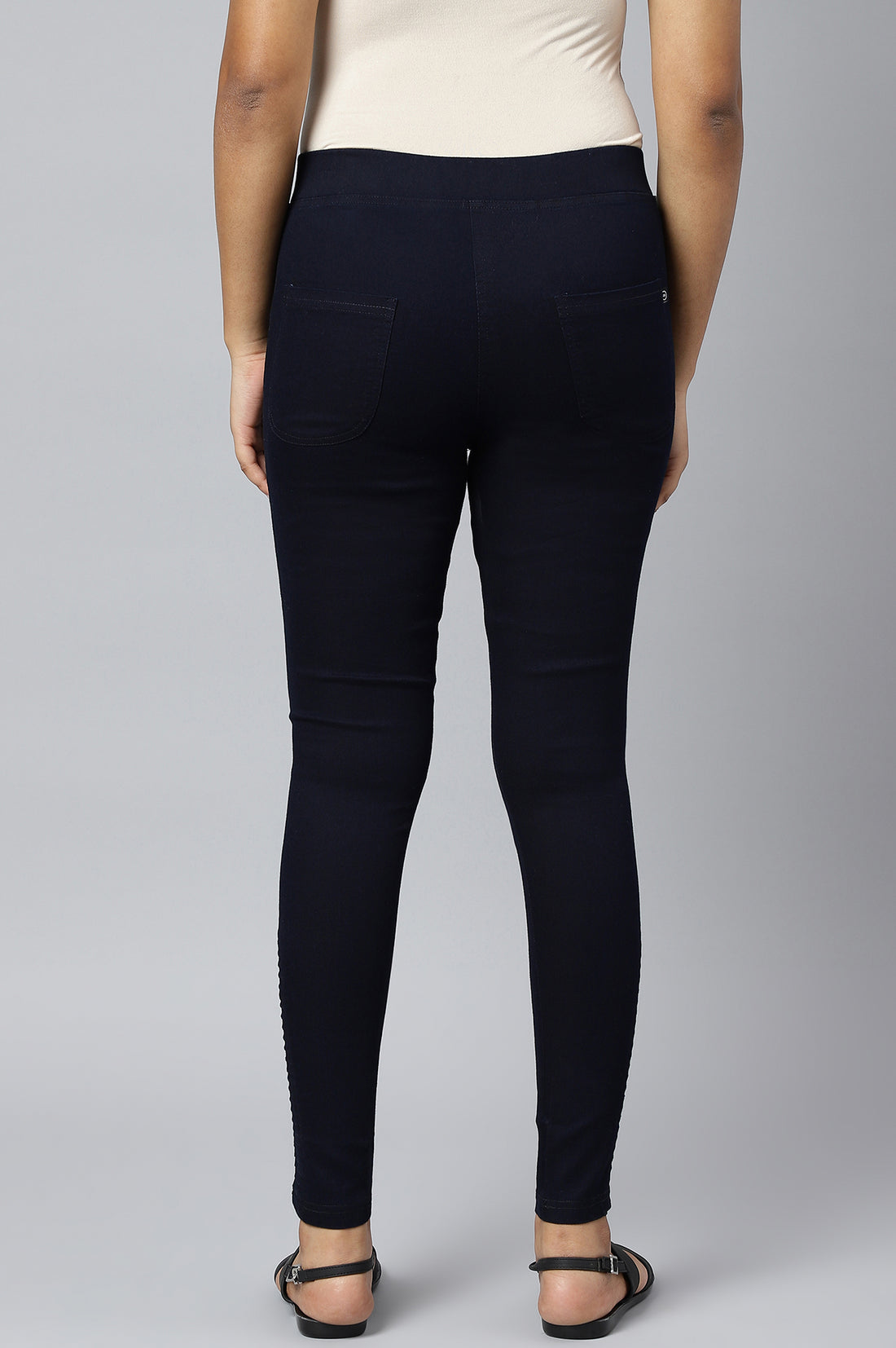 Navy Blue Solid Skinny Fit Denim Jeggings With Pintucks