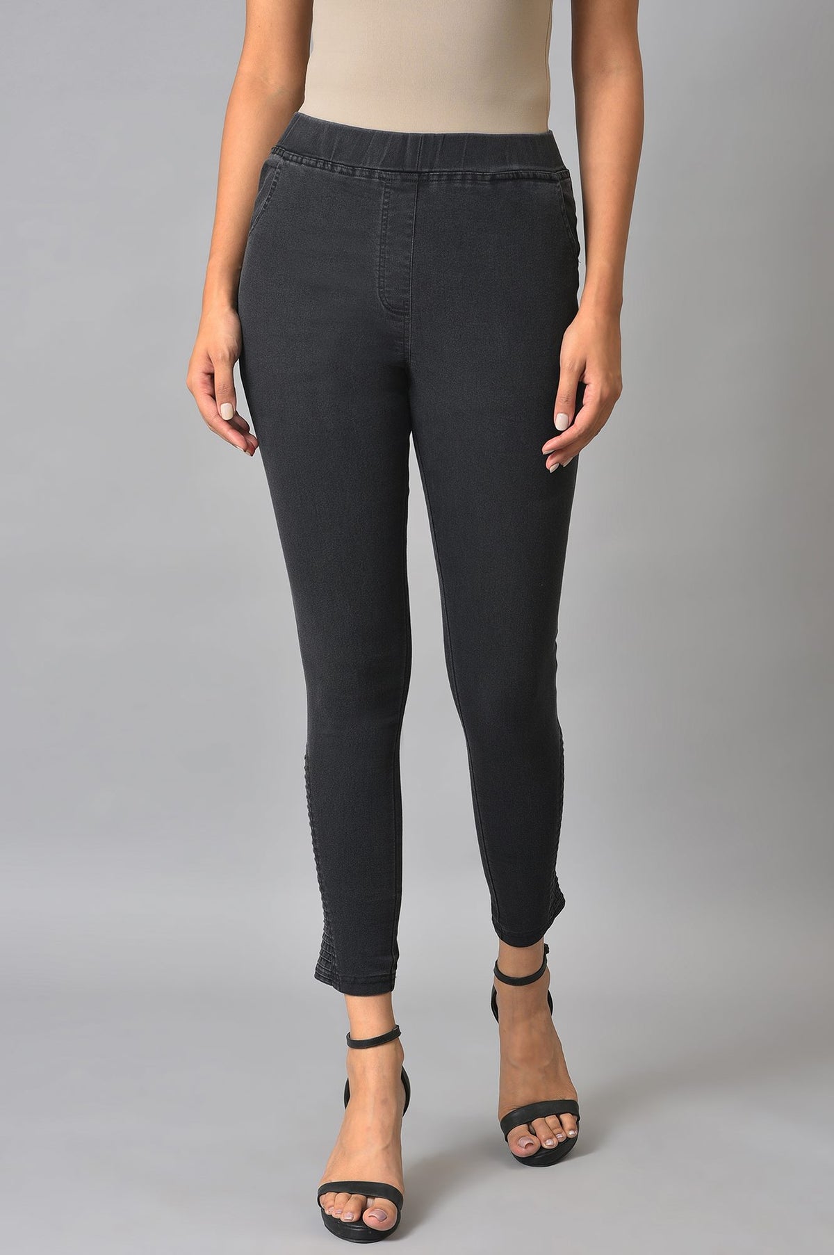 Elleven Women's Grey Solid Skinny Fit Denim Jeggings With Pintuck Detail - S