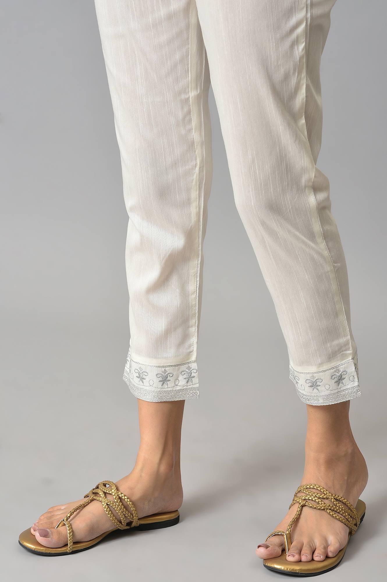 White Yarn-Dyed Gathered Trouser Pants