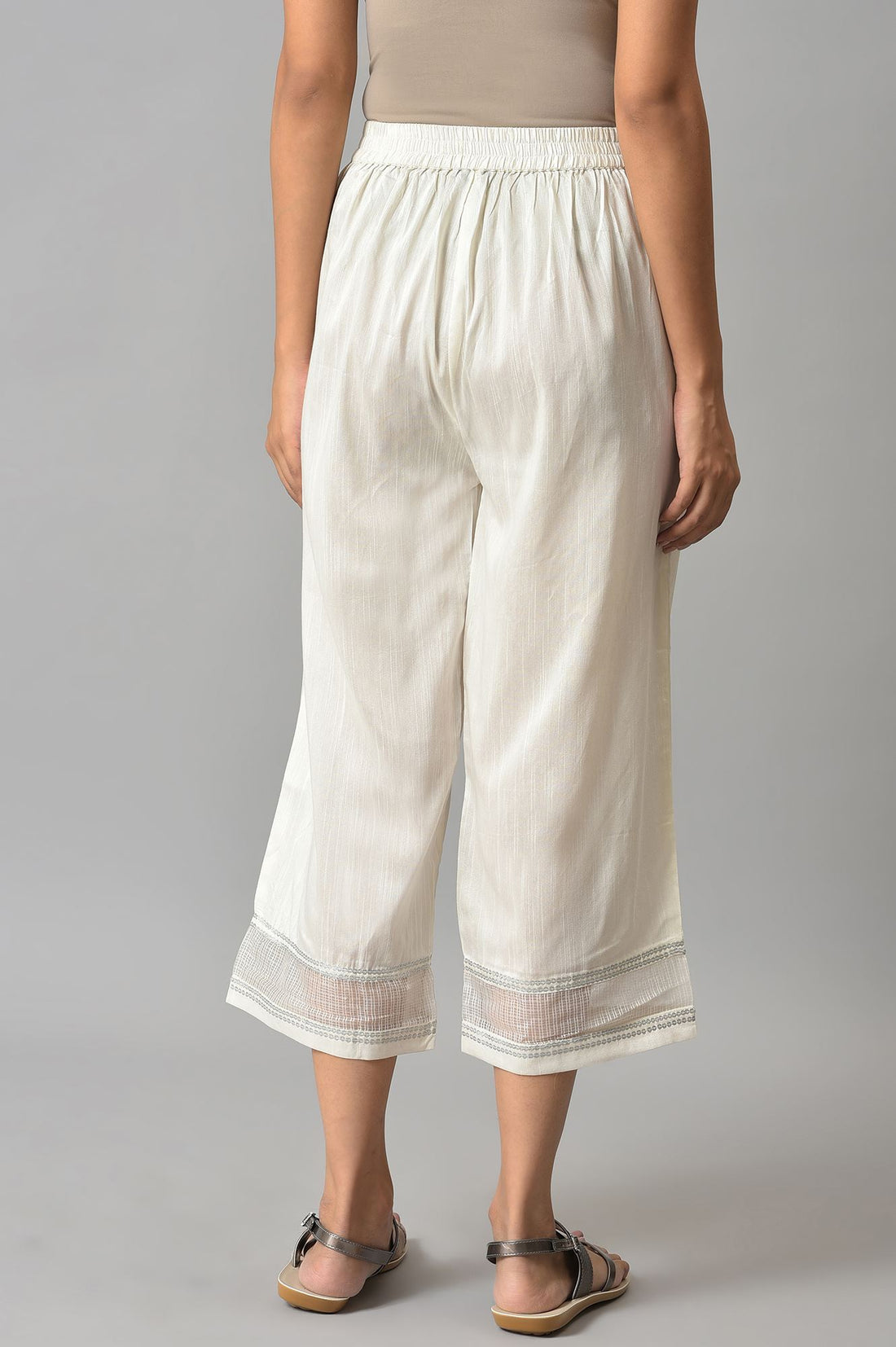 Elleven Women&