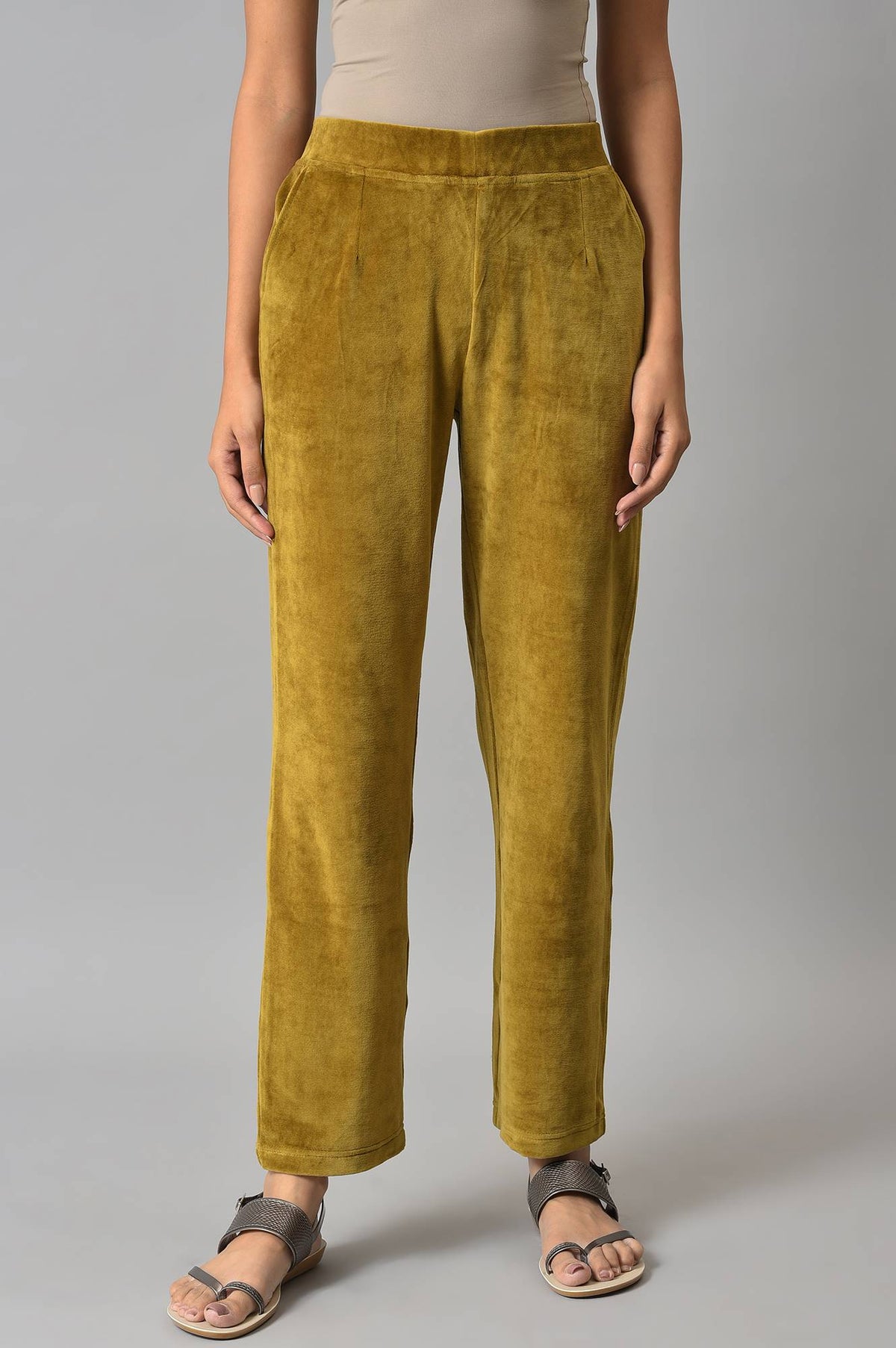 Elleven Women's Muted Sage Green Solid Straight Fit Cotton Trousers With Elasticated Waist - S