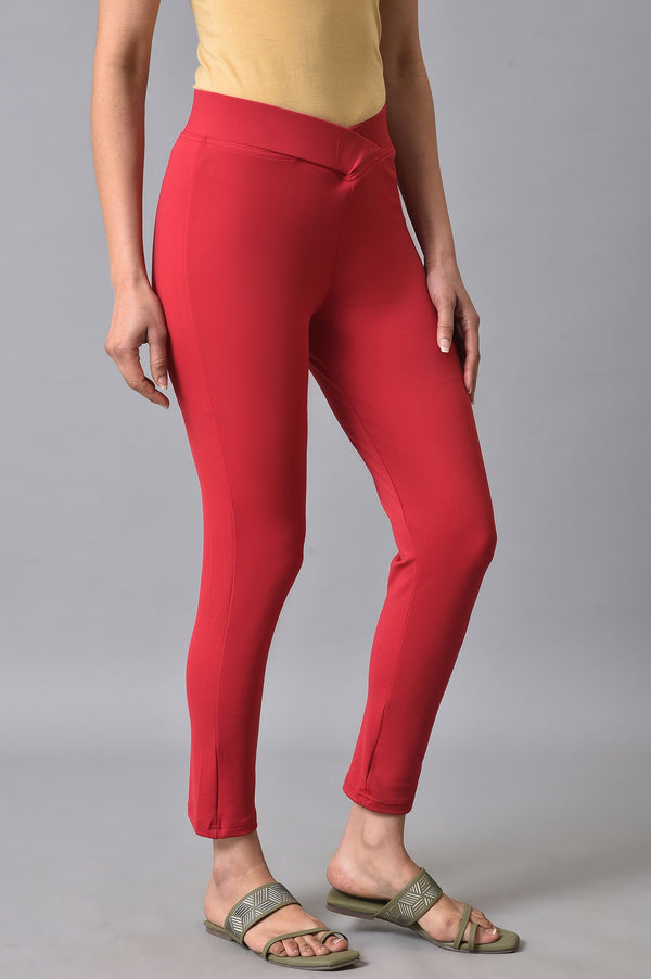 Red Solid Skinny Fit Lycra Tights With Slip On Closure