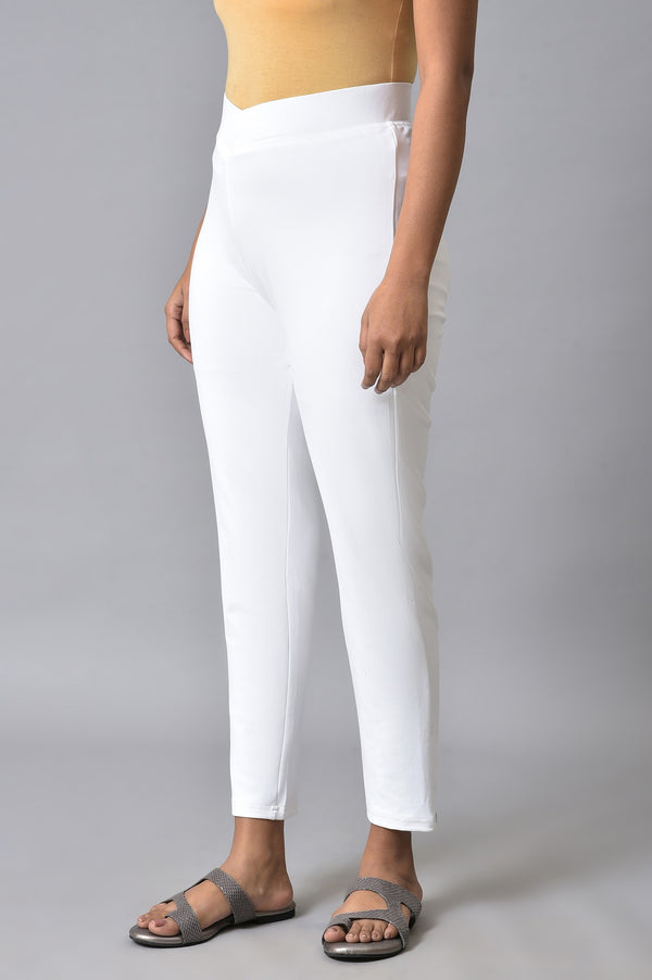 Elleven Women's White Solid Skinny Fit Tights with Slip On Closure