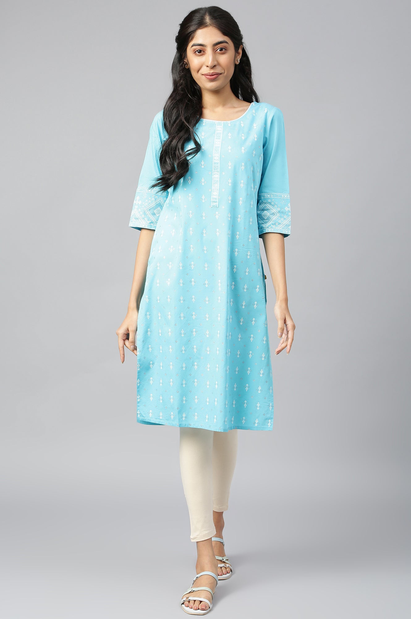 Blue Straight Casual kurta in Round Neck