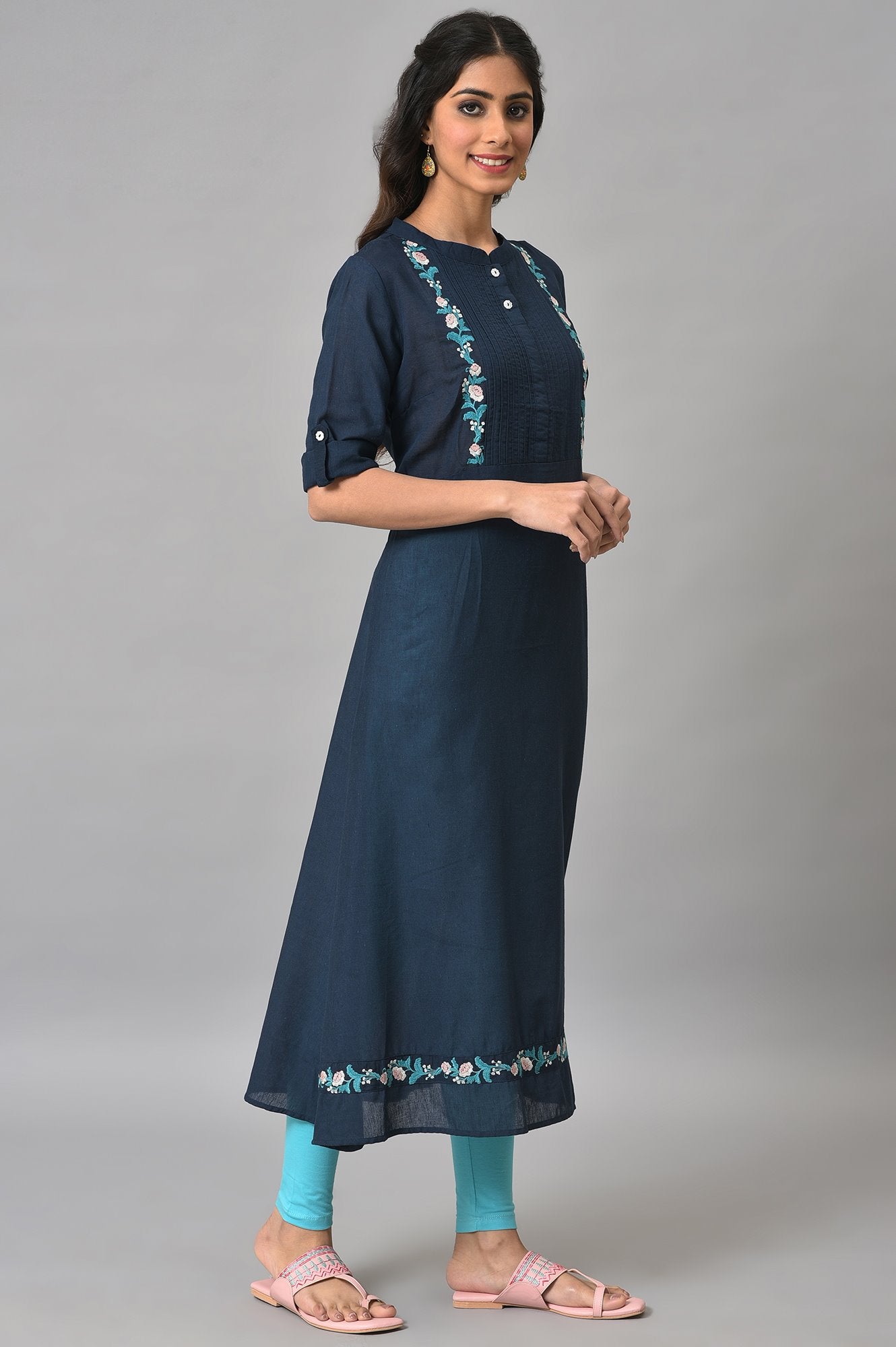 Navy Blue A-line Solid kurta in Band Collar