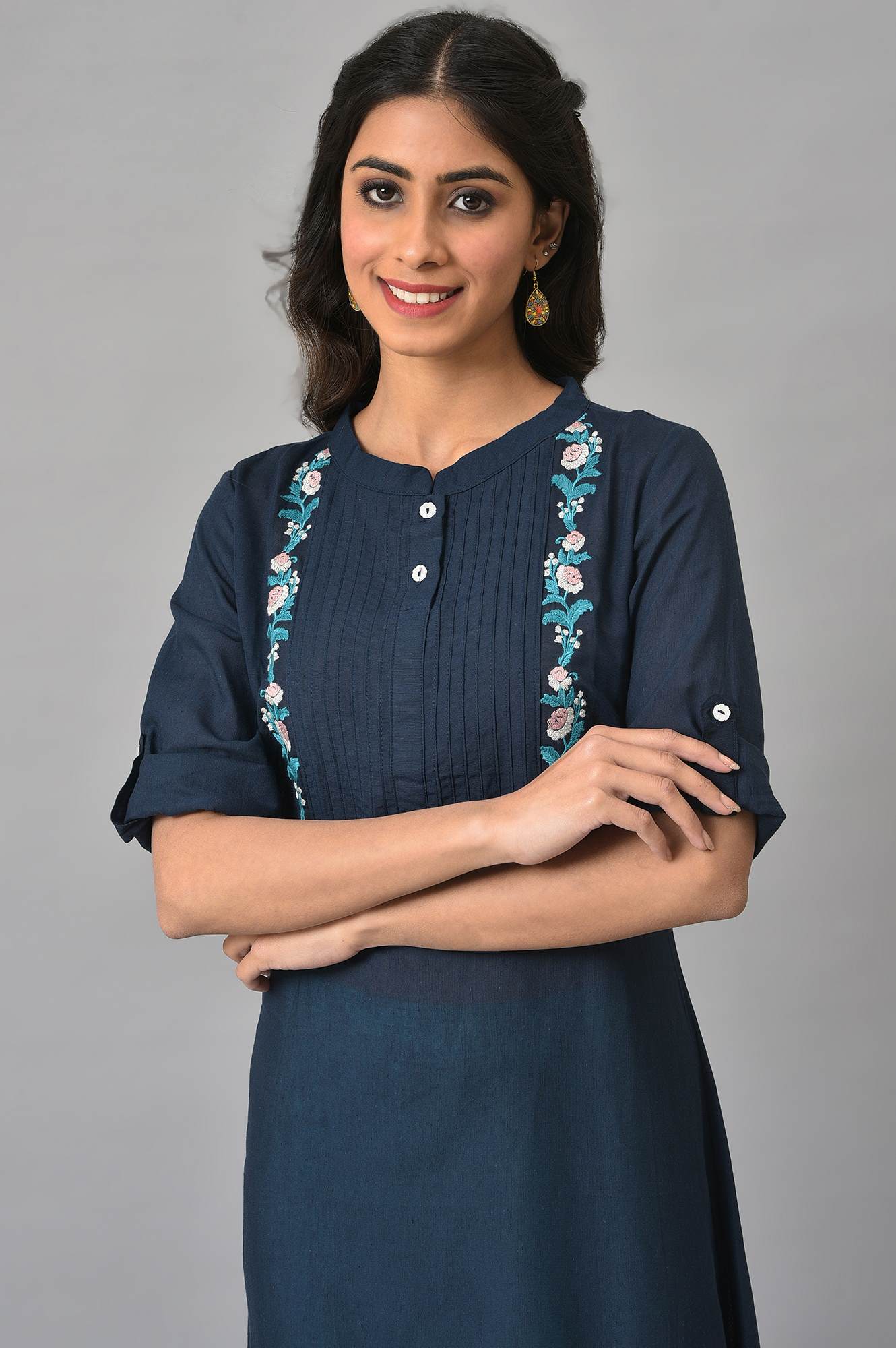 Navy Blue A-line Solid kurta in Band Collar