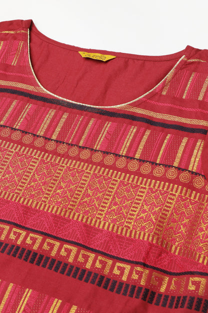 Dark Pink Jacquard kurta in Round Neck