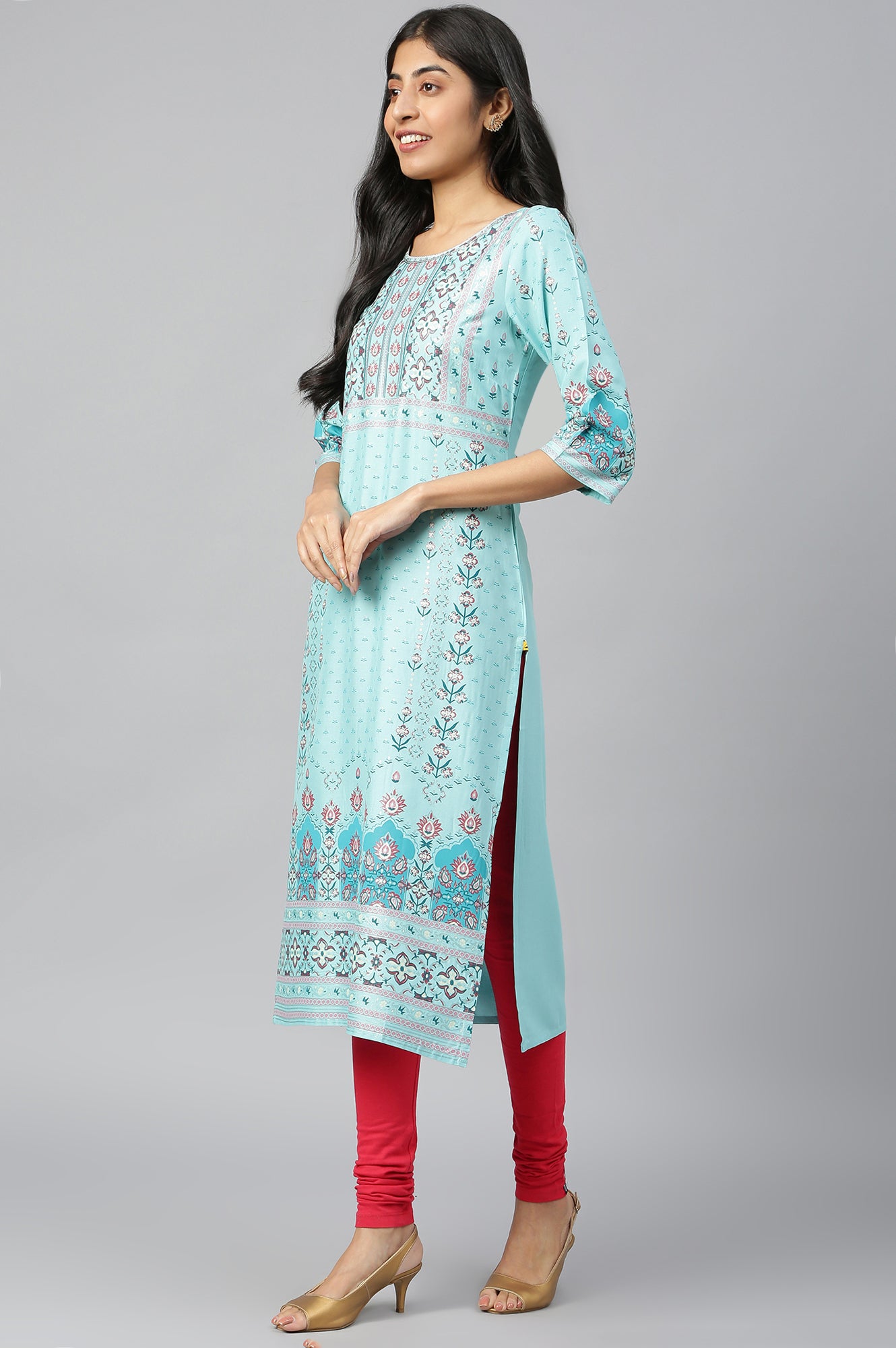 Light Blue Straight Floral Print kurta in Round neck