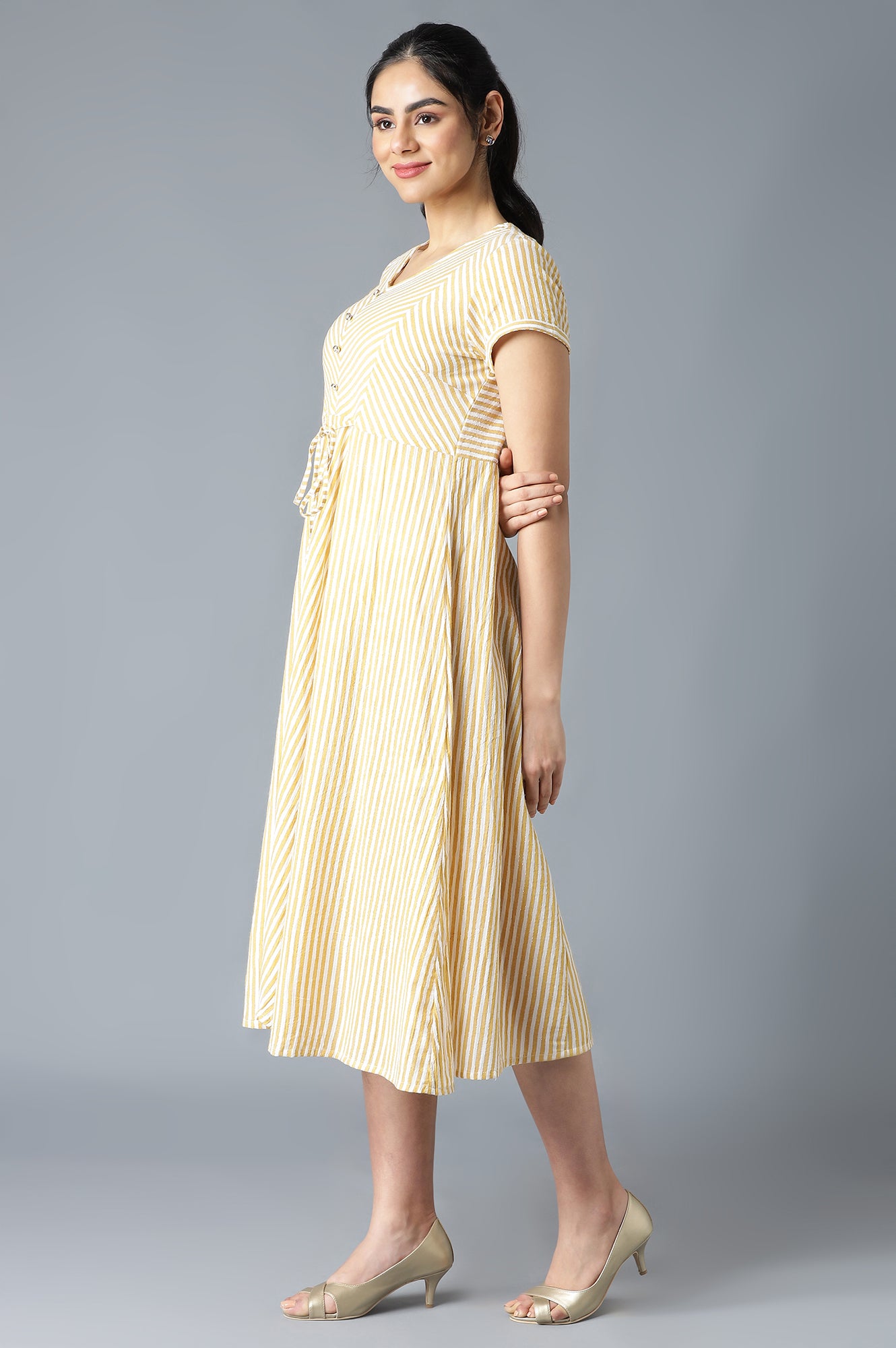 Custard Yellow Yarn-Dyed Printed Dress in V-neck