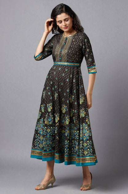 Black Flared Embroidered kurta