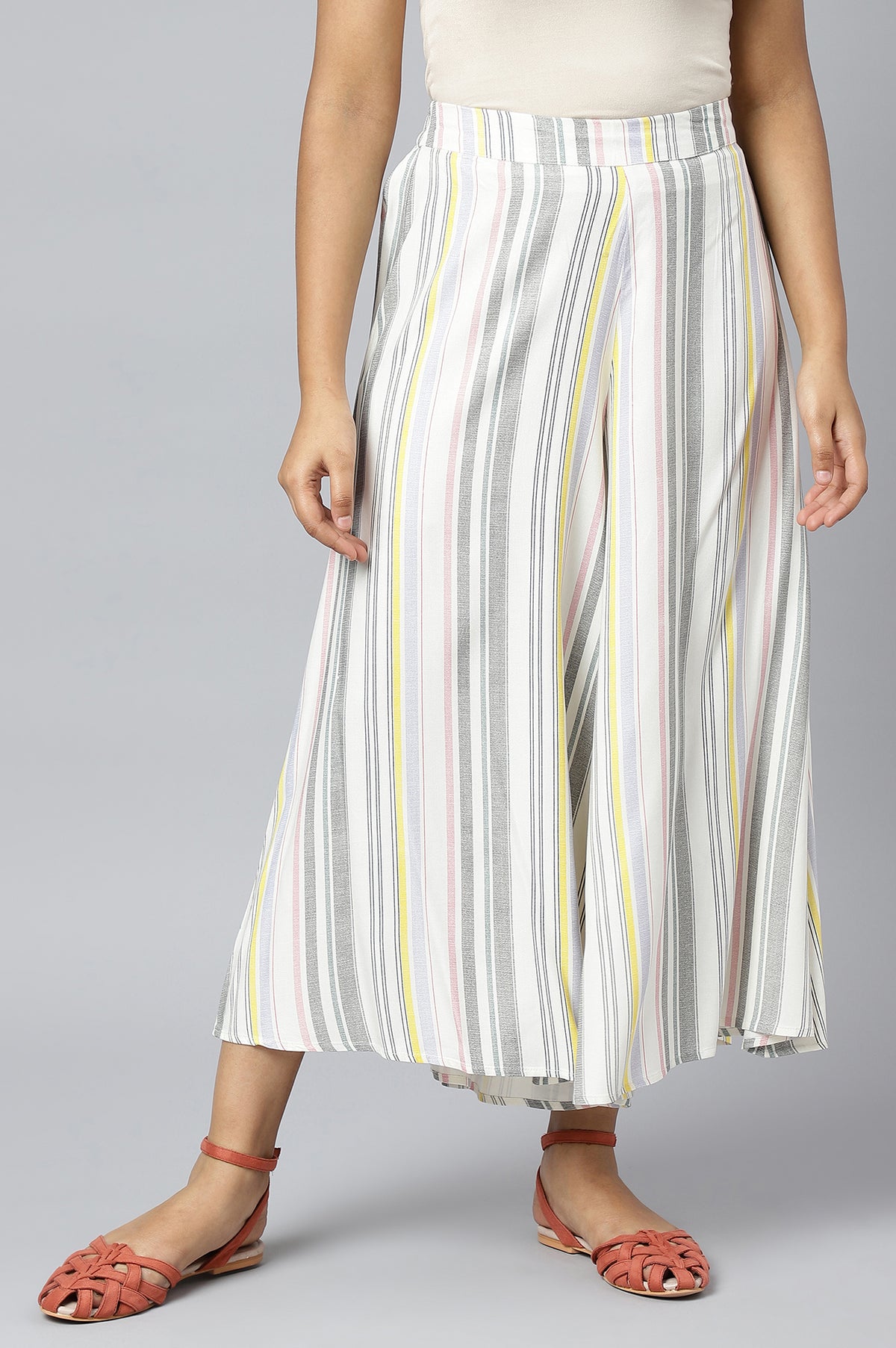 Multi White Flared Culottes - L