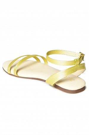 Aurelia Textured Green Almond Toe Flat