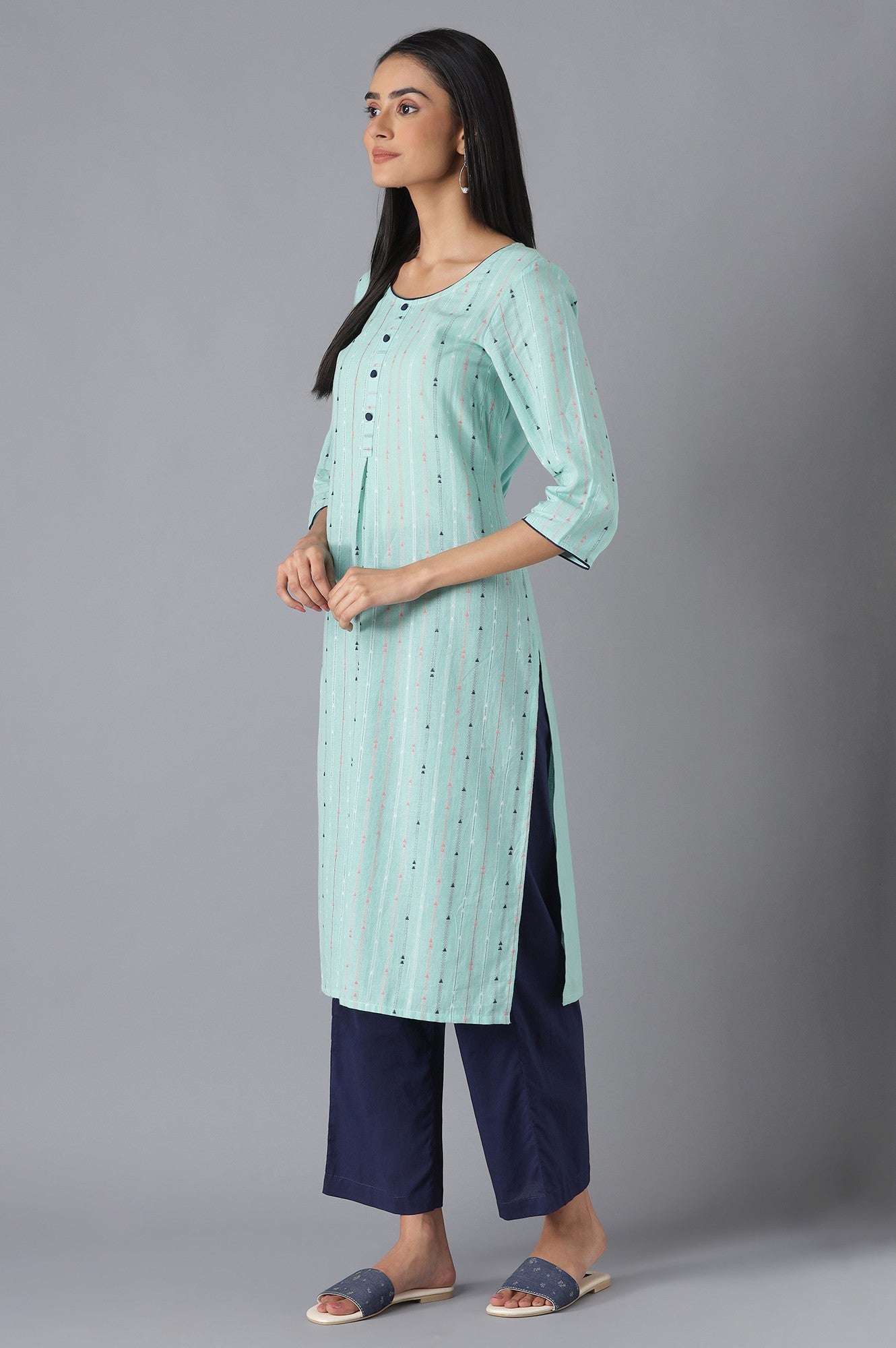 Green Yarn-Dyed kurta with Trousers