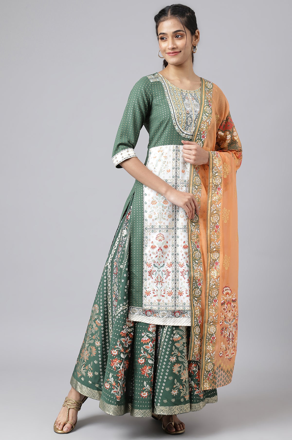 Green Printed kurta, Skirt and Dupatta Set - XS