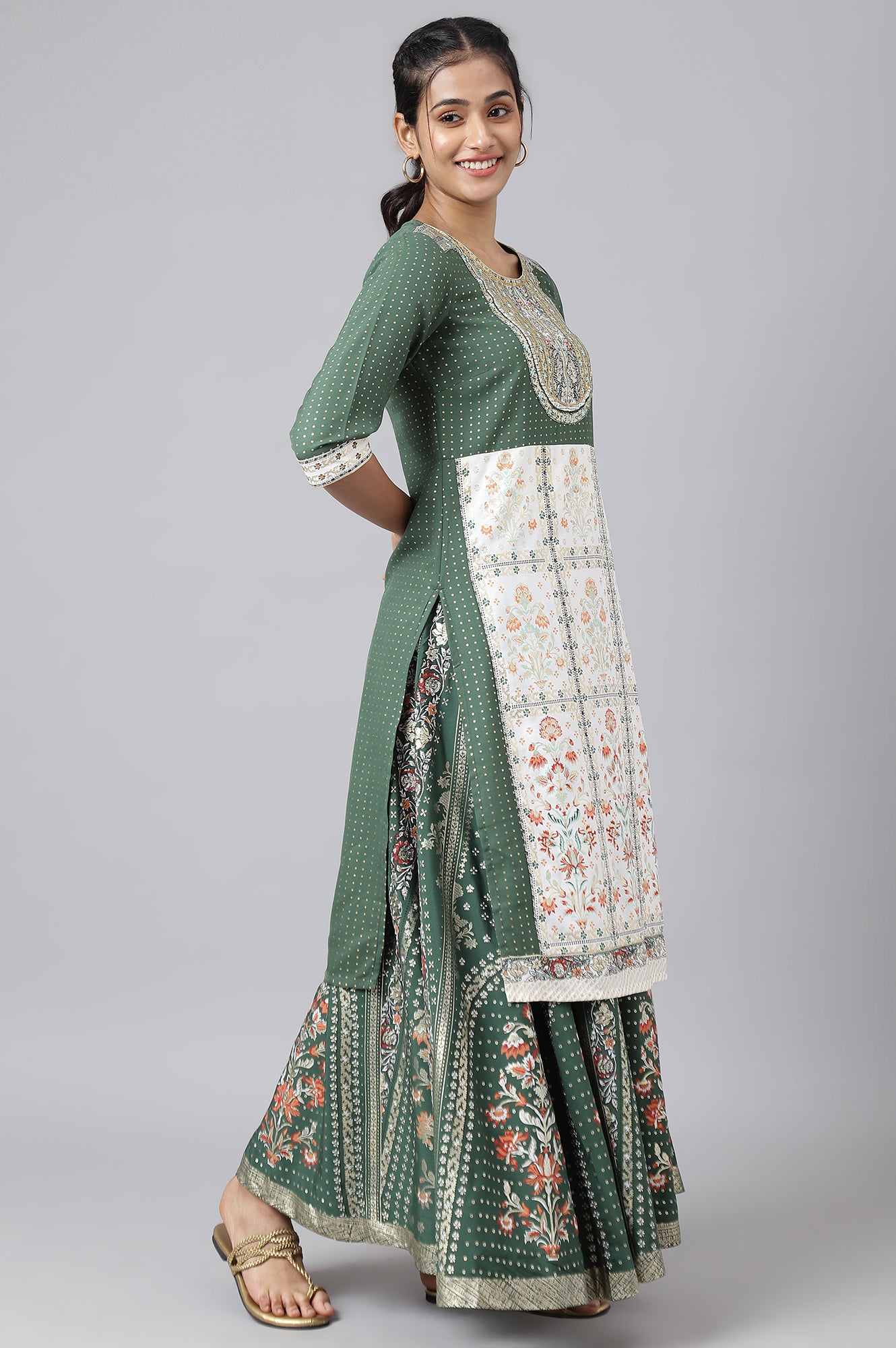 Green Printed kurta, Skirt and Dupatta Set