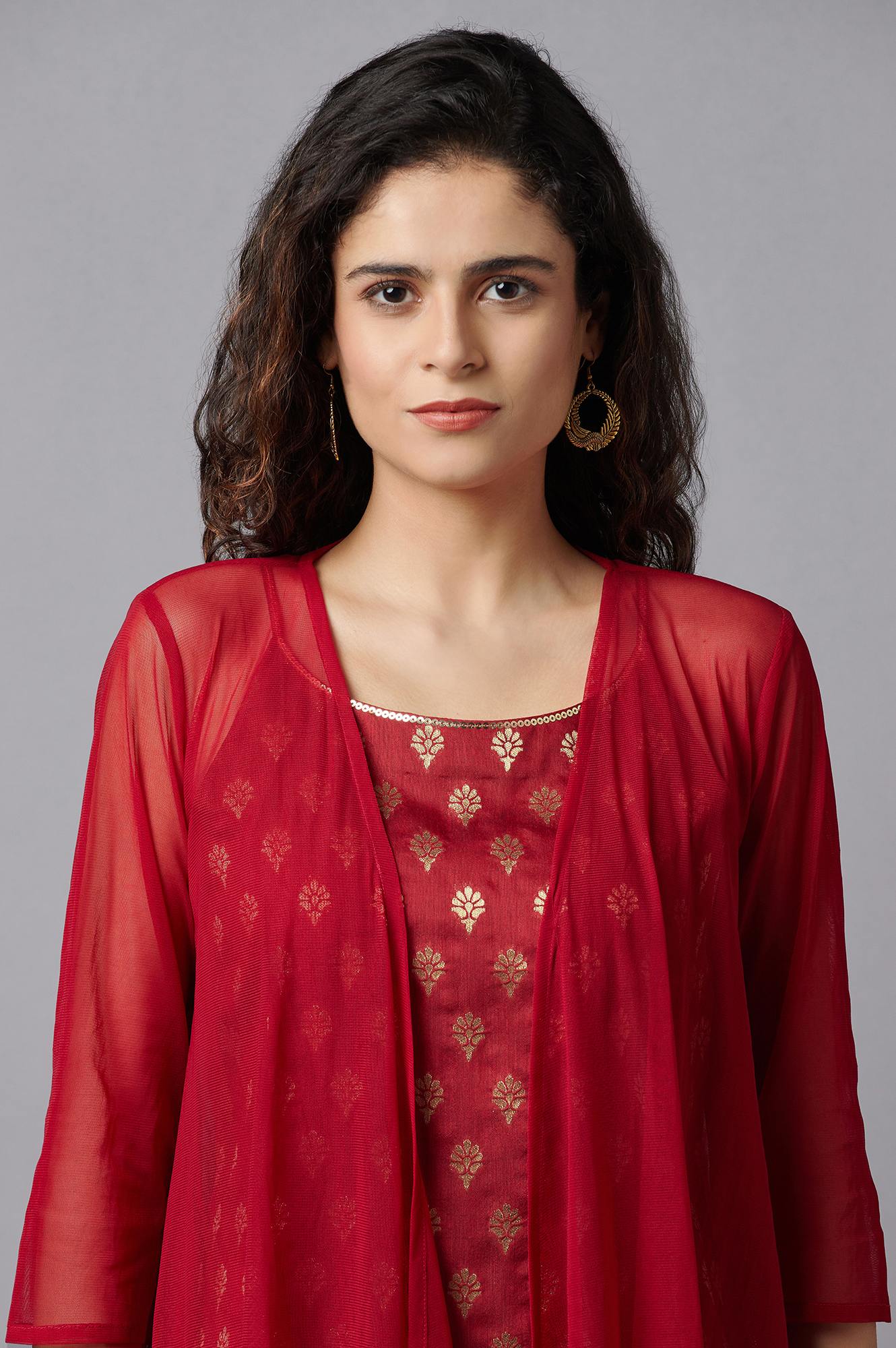 Red Gillet, kurta and Trousers Set