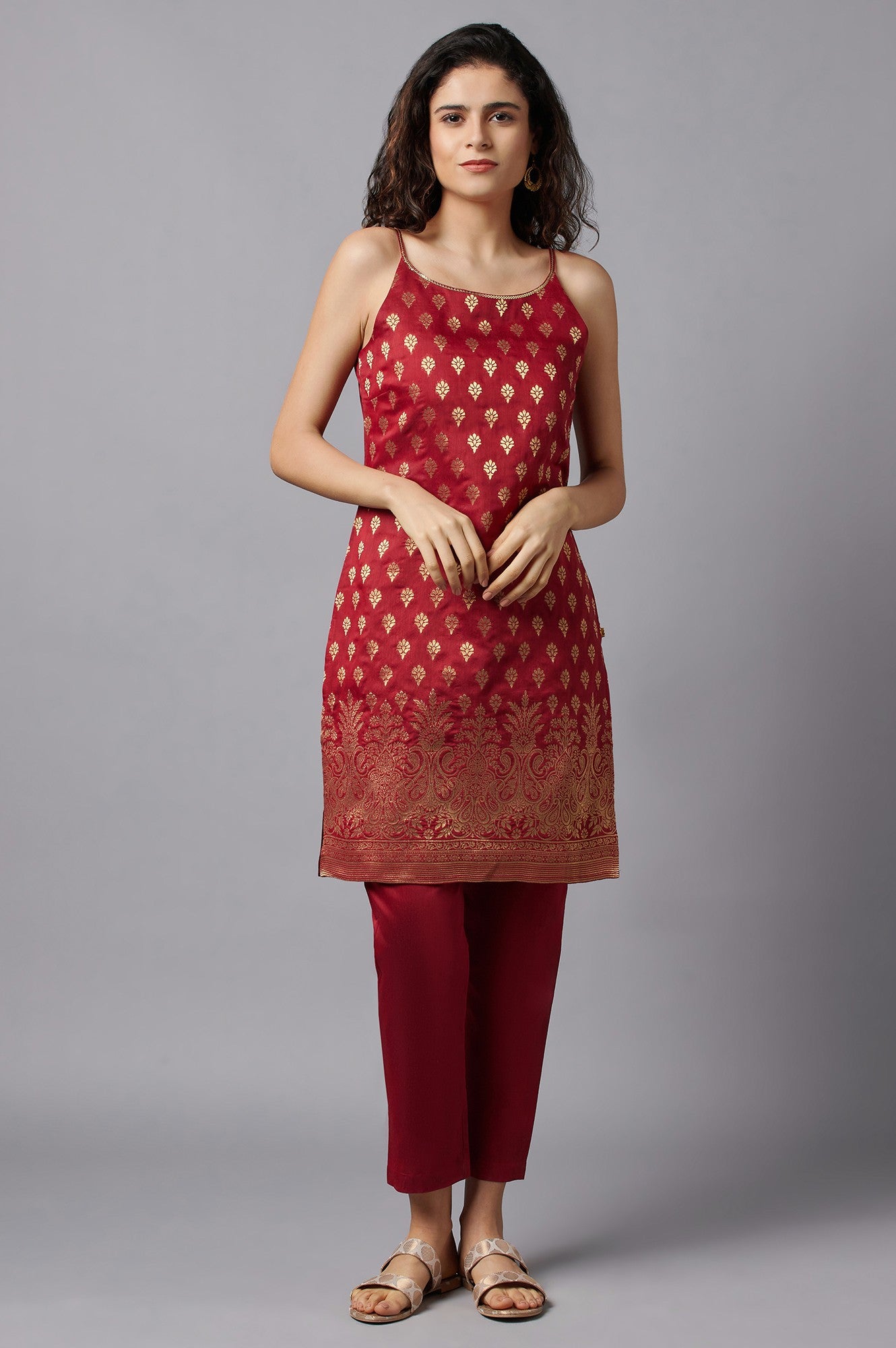 Red Gillet, kurta and Trousers Set