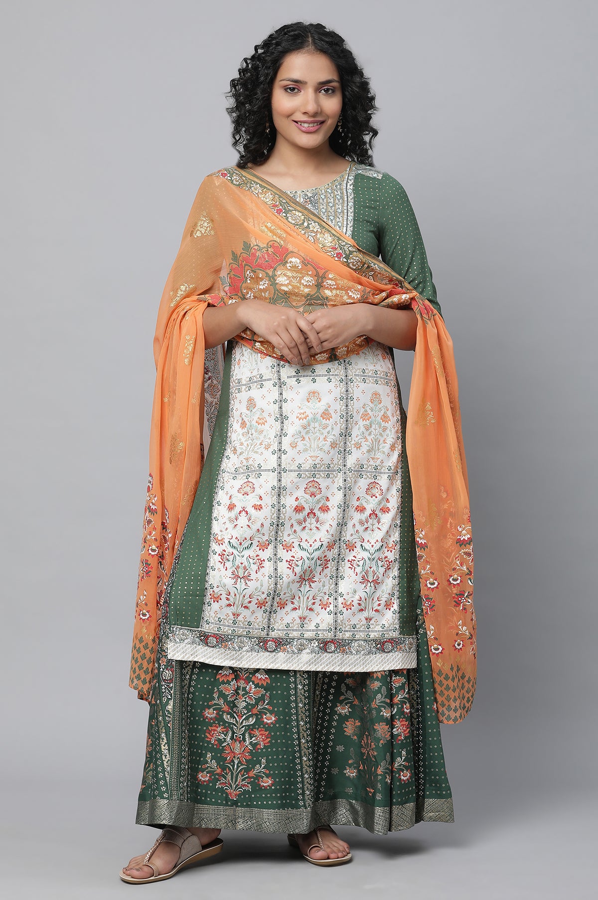 Green Festive kurta, Skirt & Dupatta Set - XS