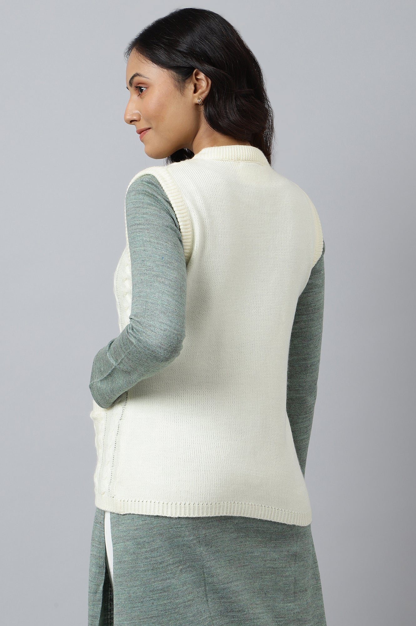 White Sleeveless Women Short Sweater