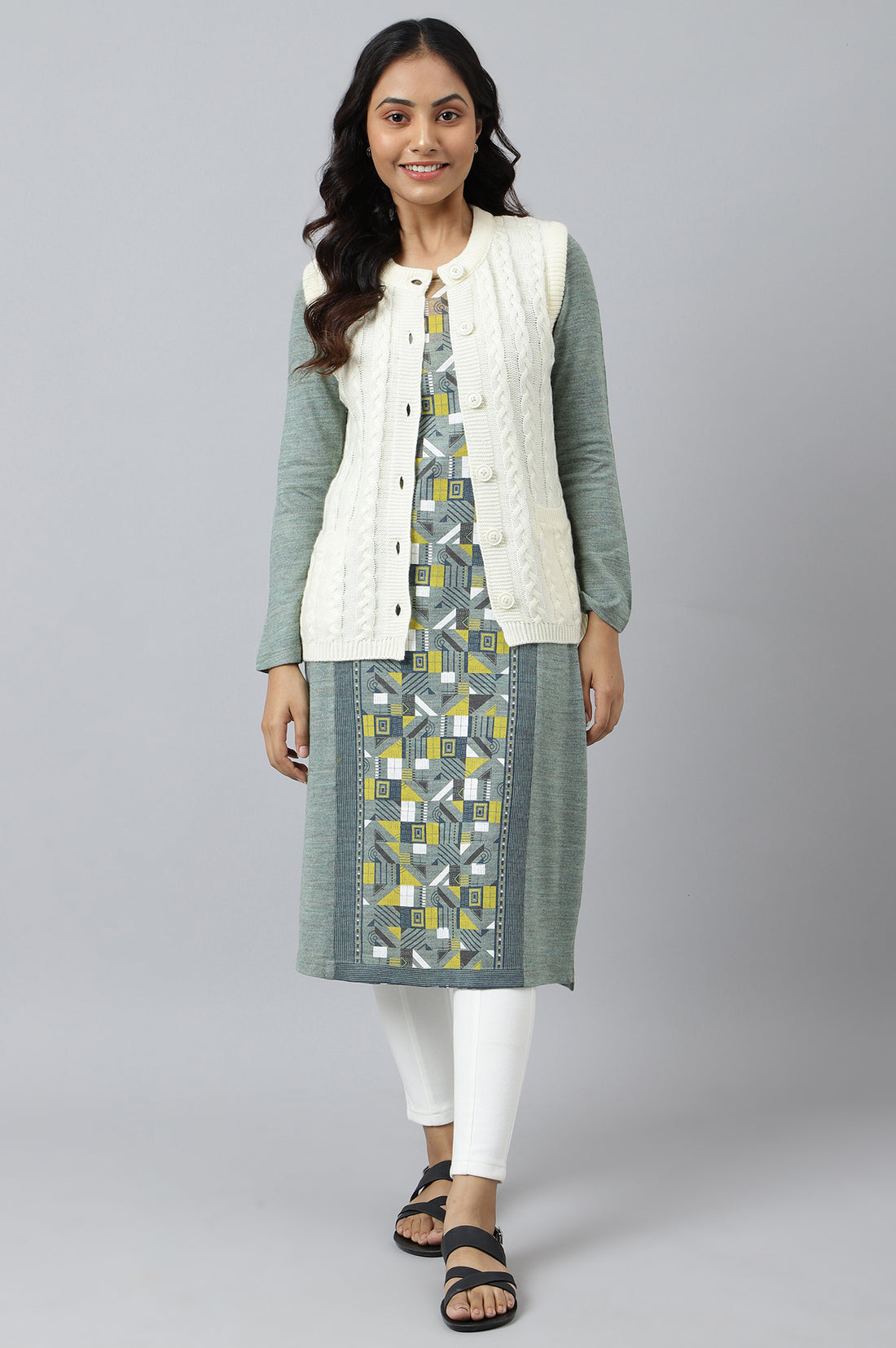 White Sleeveless Women Short Sweater