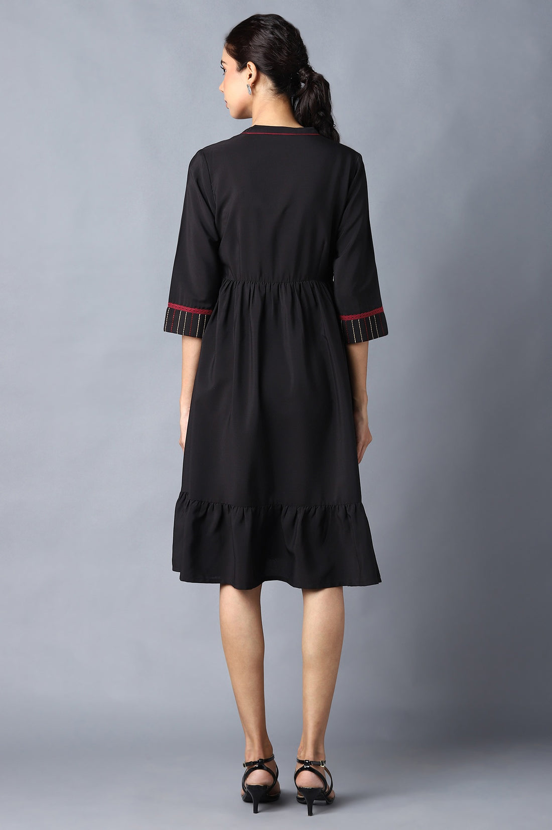 Aure Collection By Aurelia Black Circular Embroidered Dress