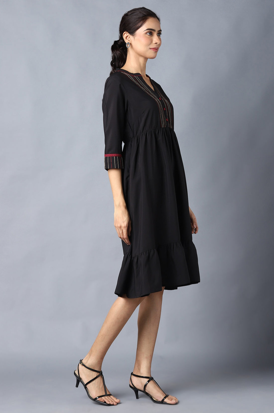 Aure Collection By Aurelia Black Circular Embroidered Dress