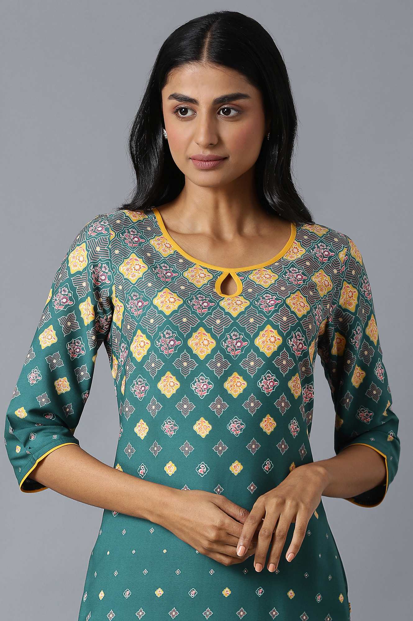 Algae Green Floral Printed kurta With Yellow Solid Trousers