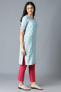 Blue Floral Printed kurta In Round Neck With Pink Solid Trousers