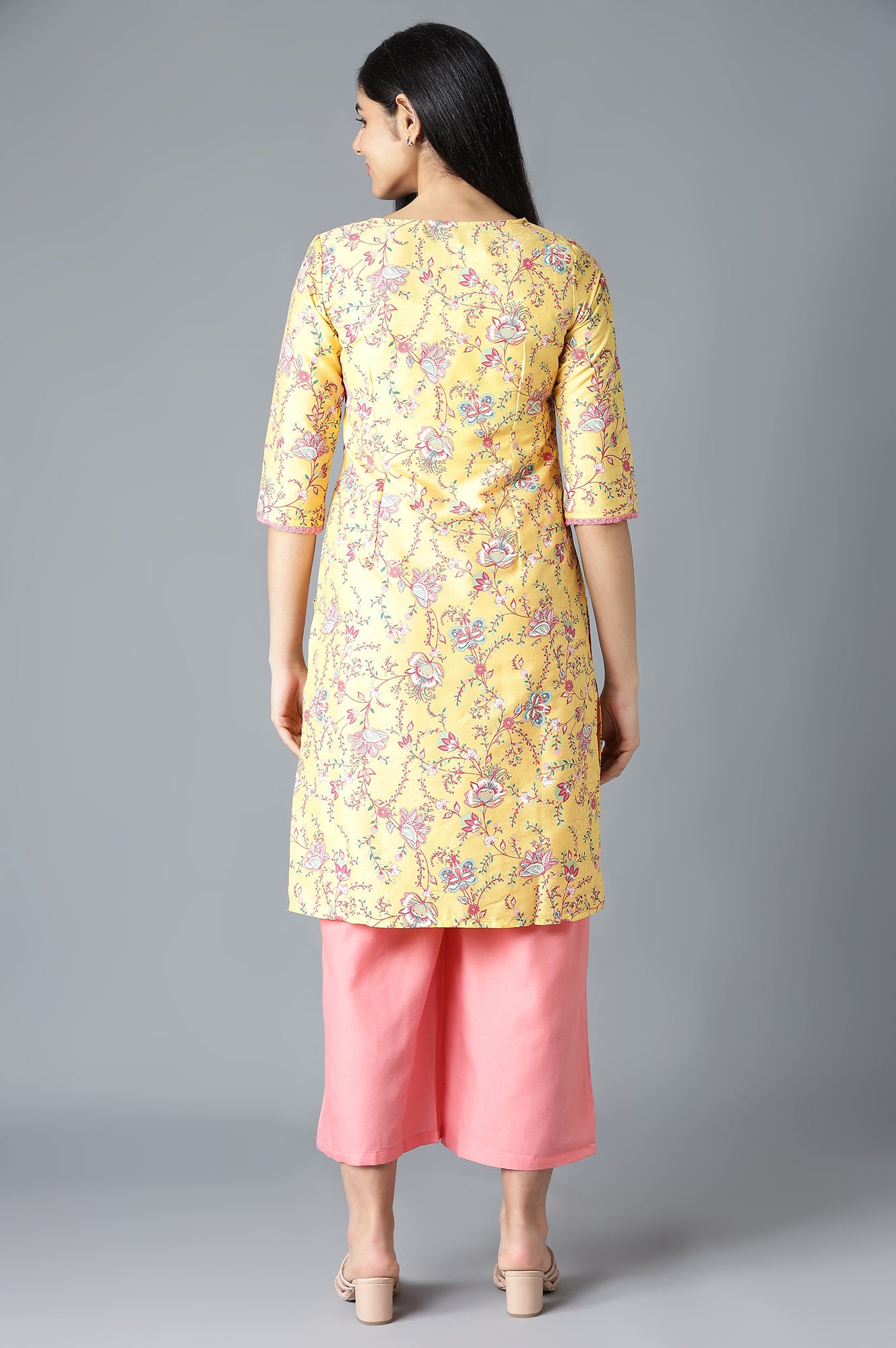 Yellow Floral Printed kurta In Round Neck With Pink Straight Palazzo