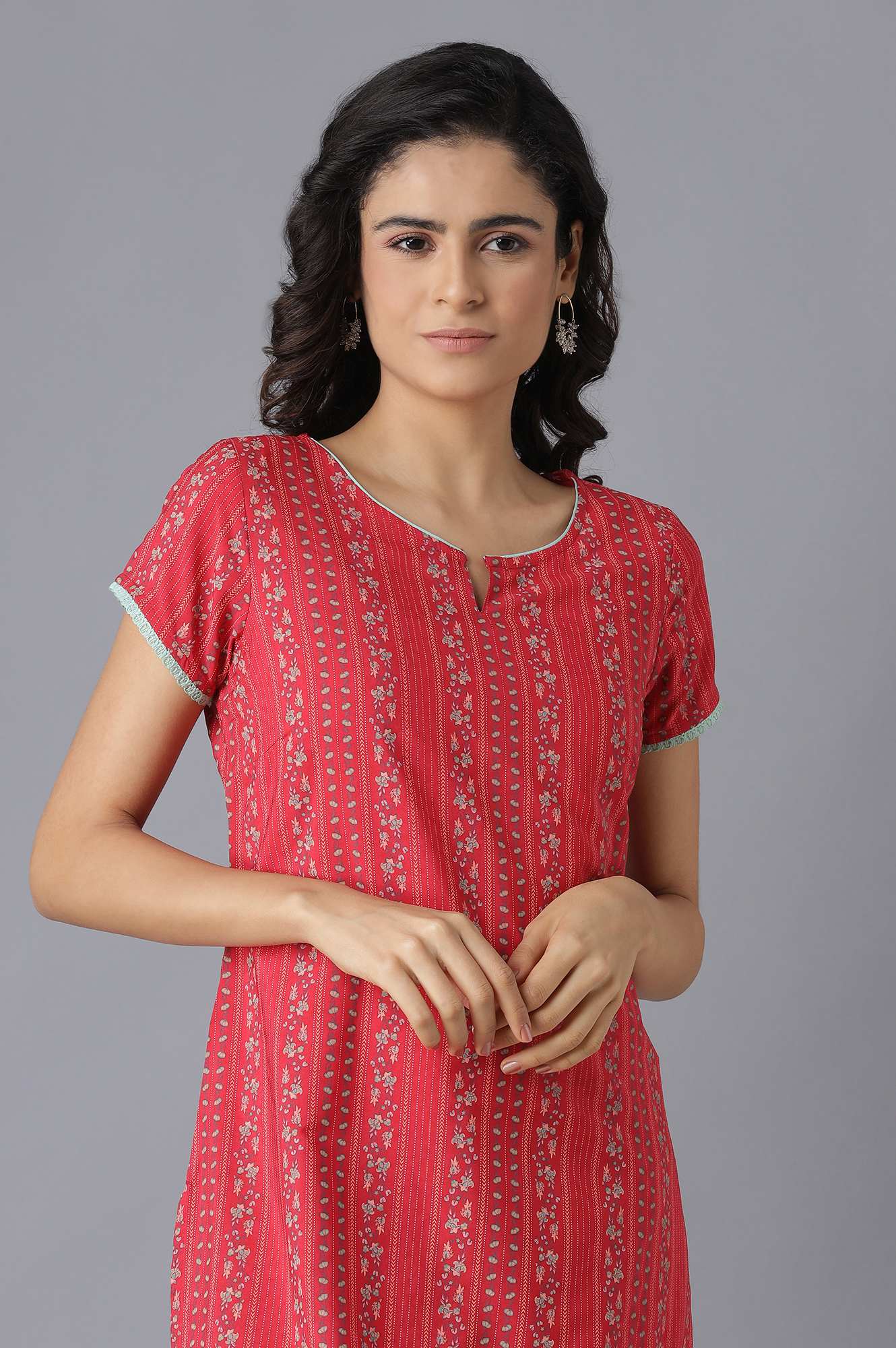 Red Floral Print kurta and Green Trousers Set