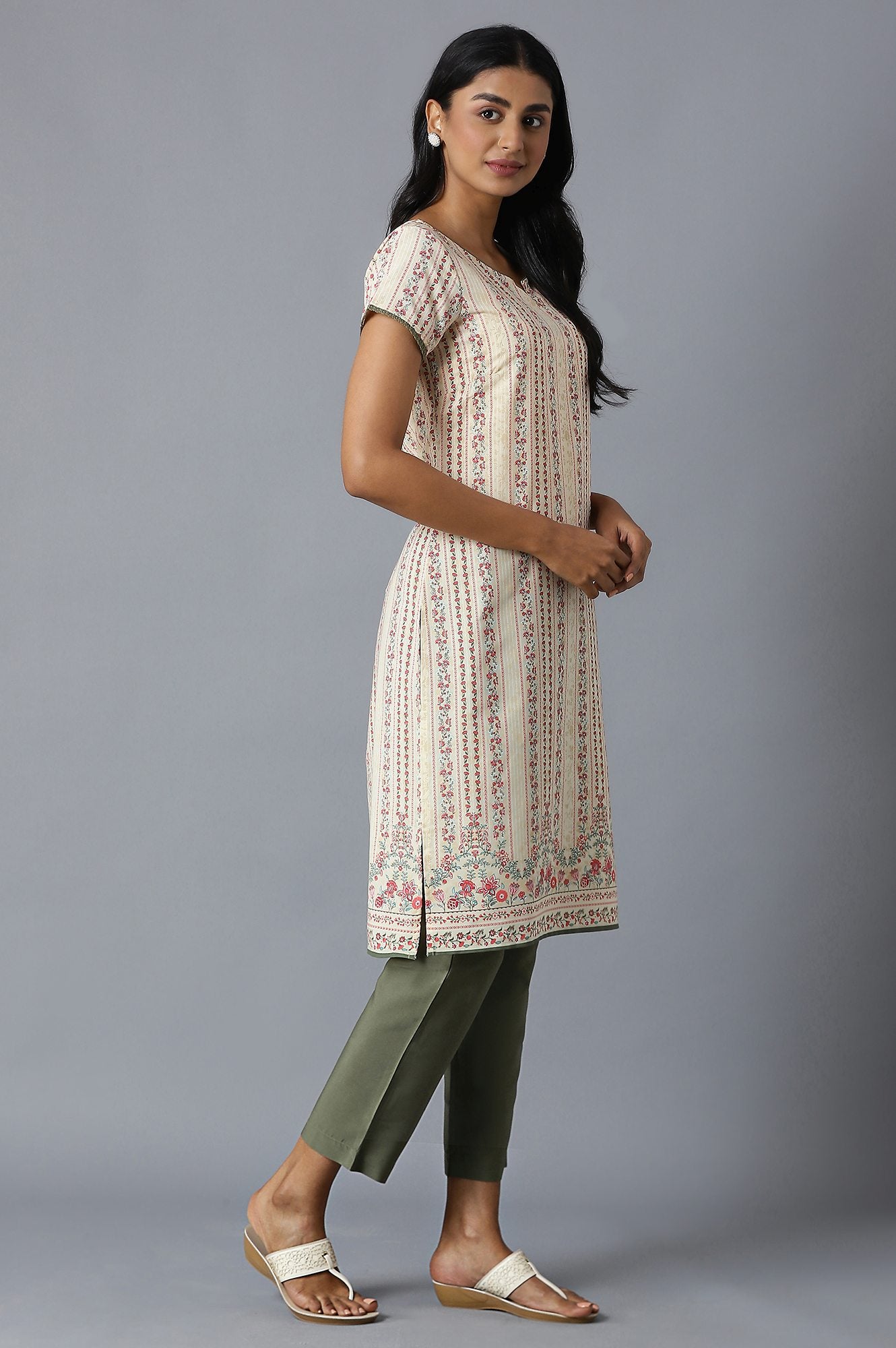 Natural Floral Print kurta and Green Trousers Set