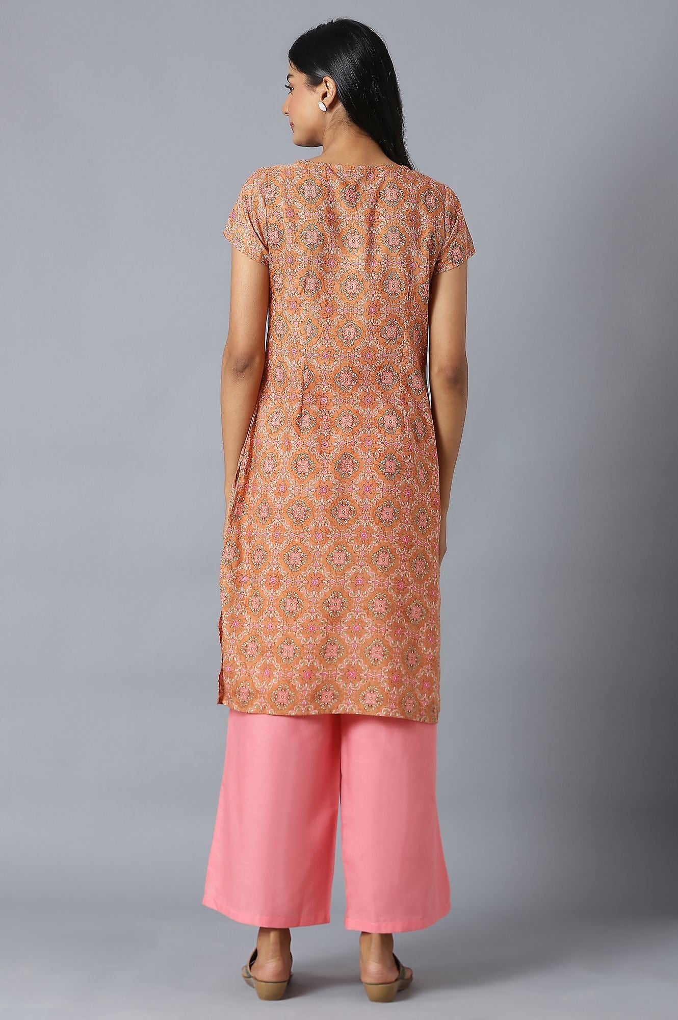 Brown Floral Printed kurta In Round Neck With Pink Straight Palazzo