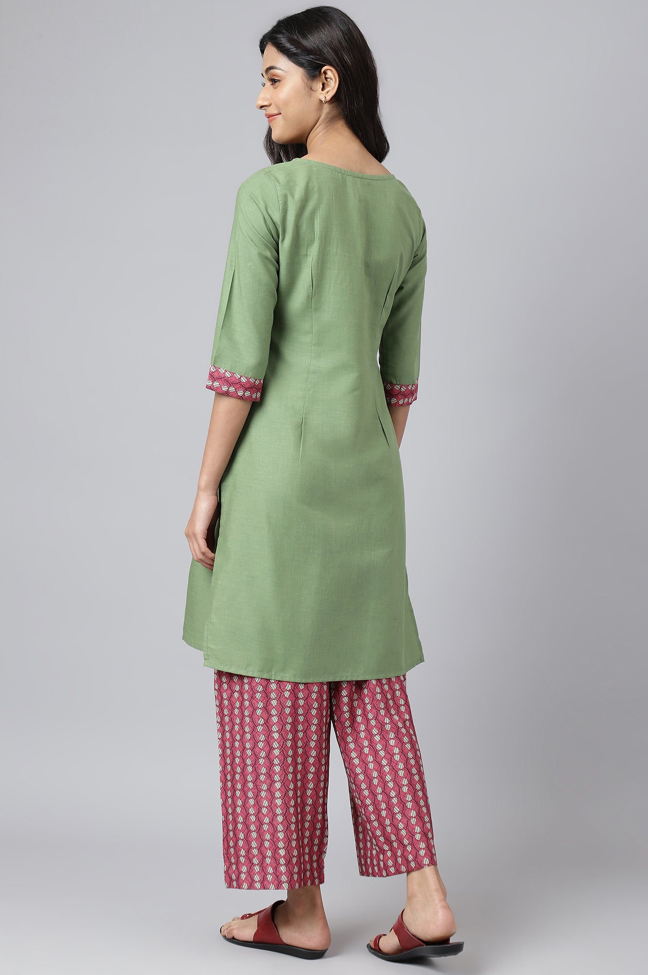 Green Embroidered kurta With Maroon Printed Culottes