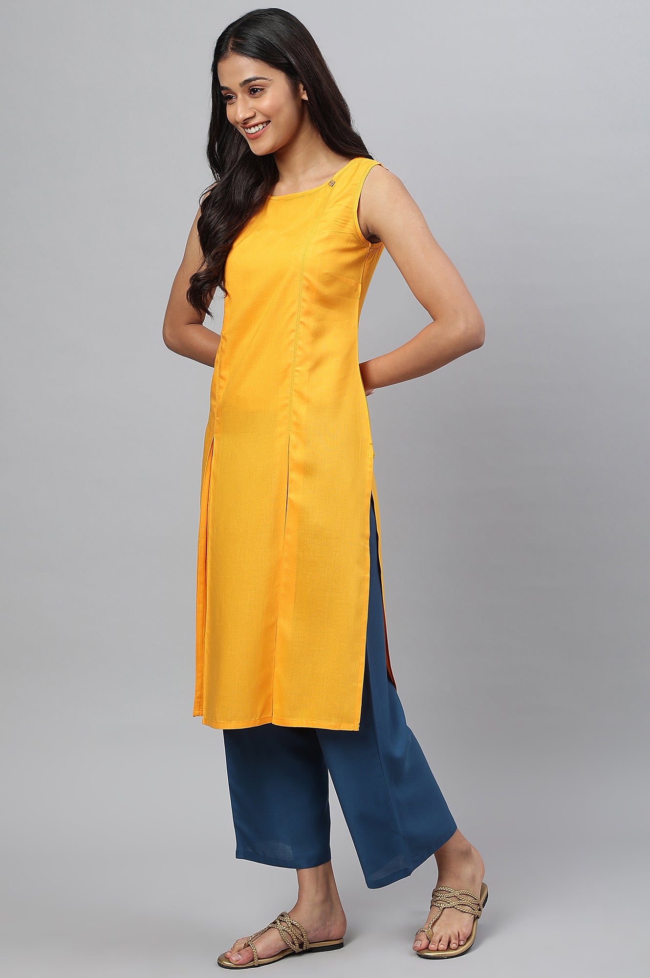 Yellow Front Pleated kurta With Blue Culottes