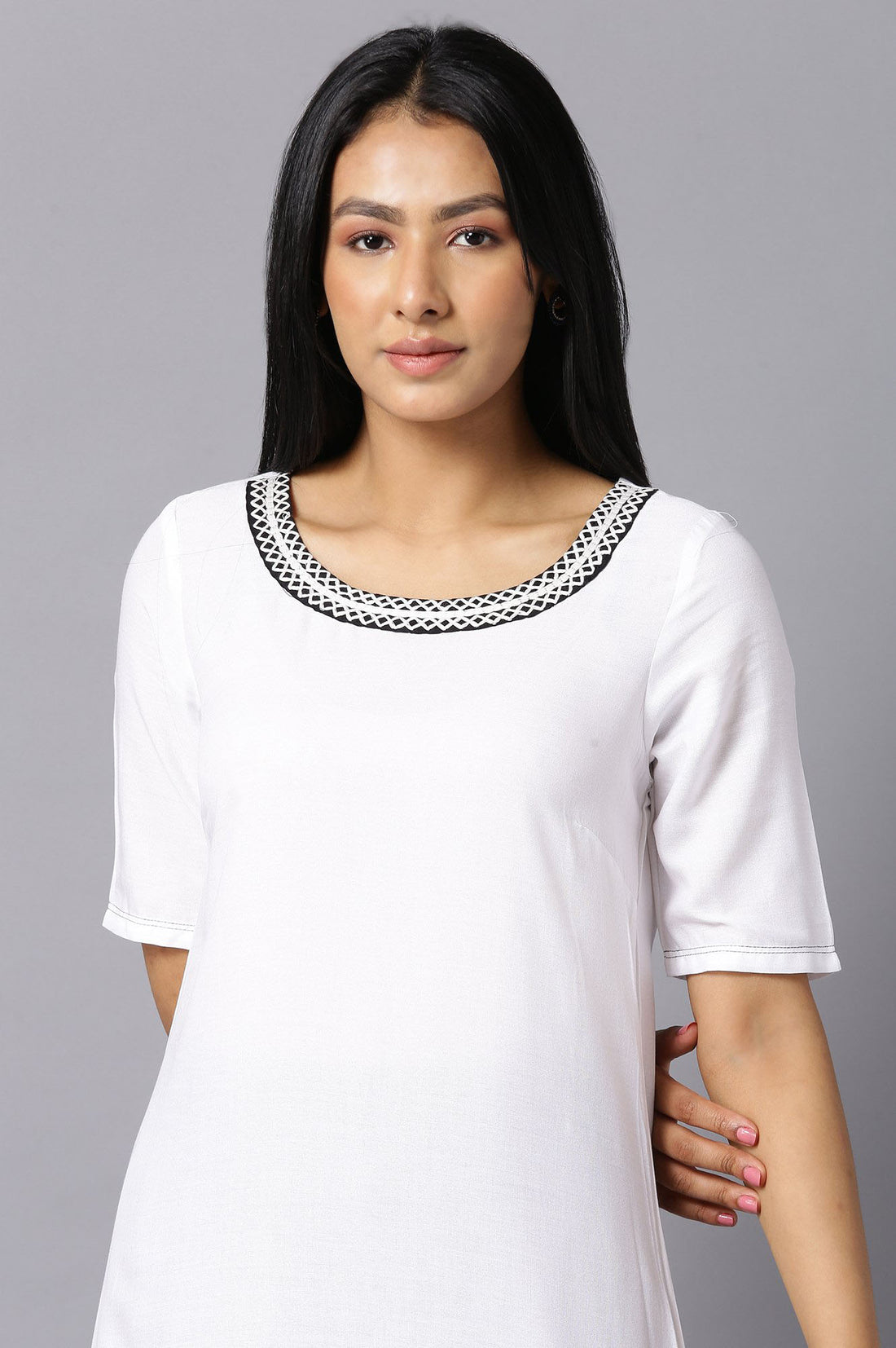 Aure Collection By Aurelia White Embroidered kurta With Black Palazzo