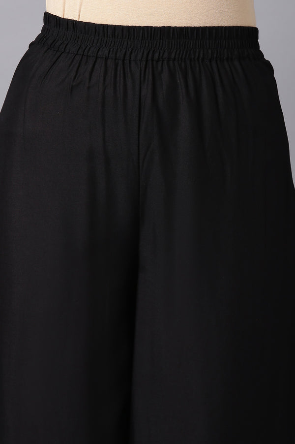 Aure Collection By Aurelia White Embroidered kurta With Black Palazzo