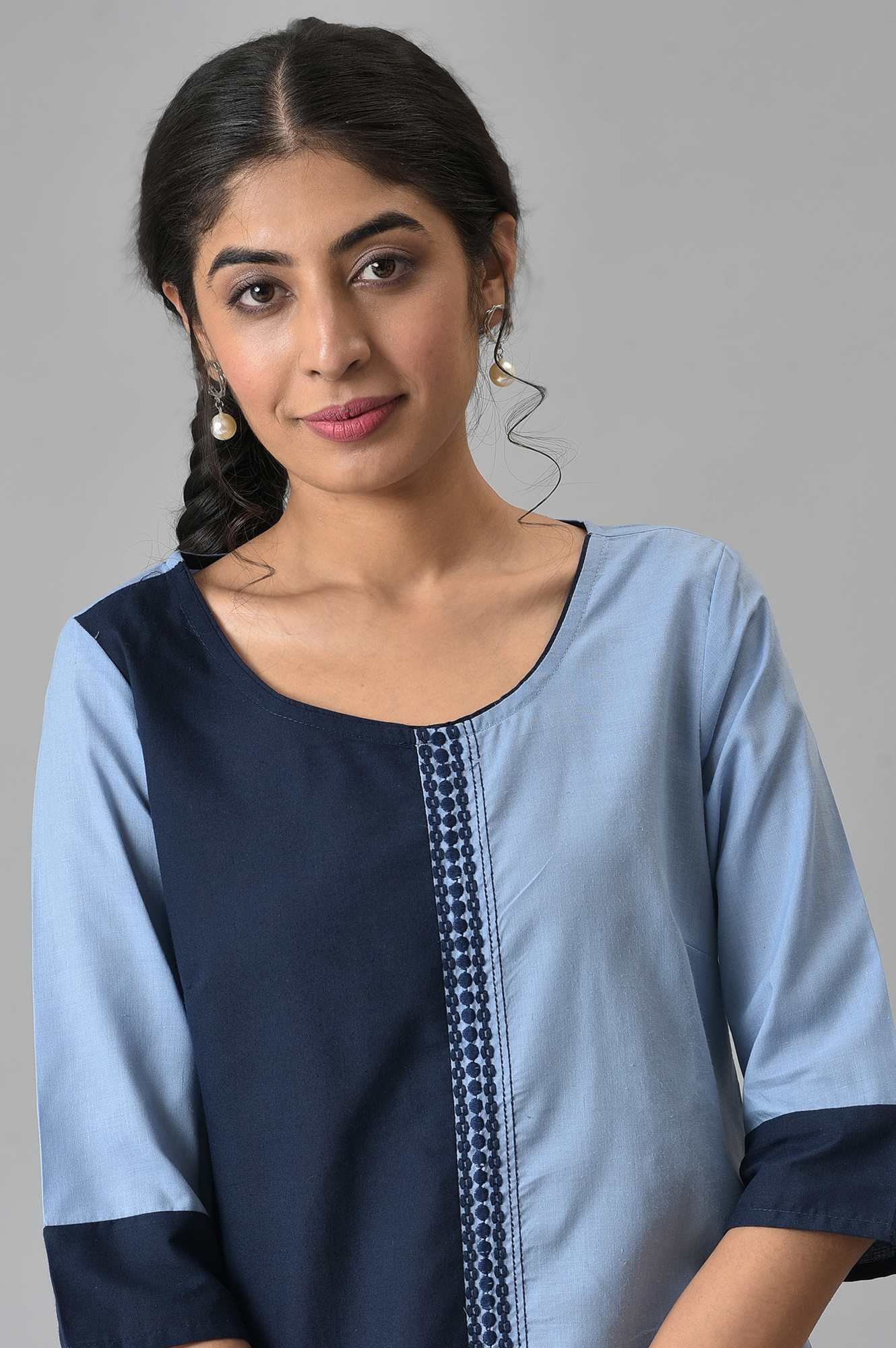 Blue Colour Block kurta With Trousers