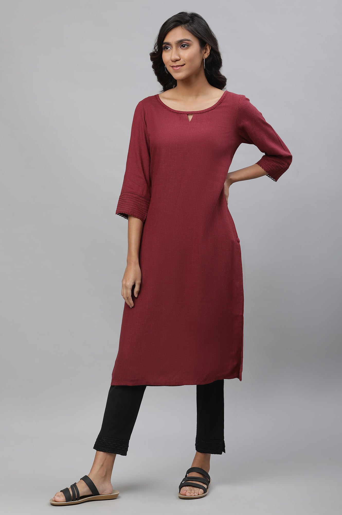 Maroon Yarn Dyed Straight Kurta