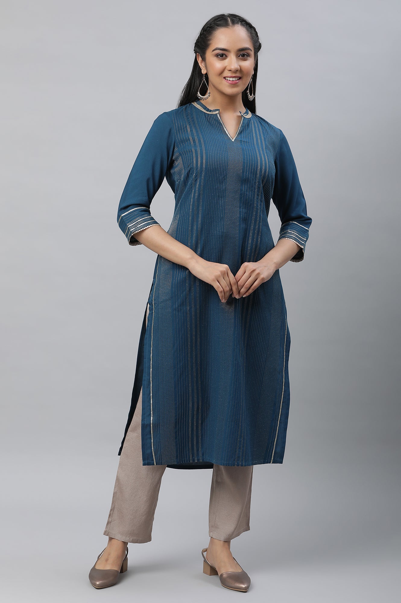 Blue Embellished Festive Kurta