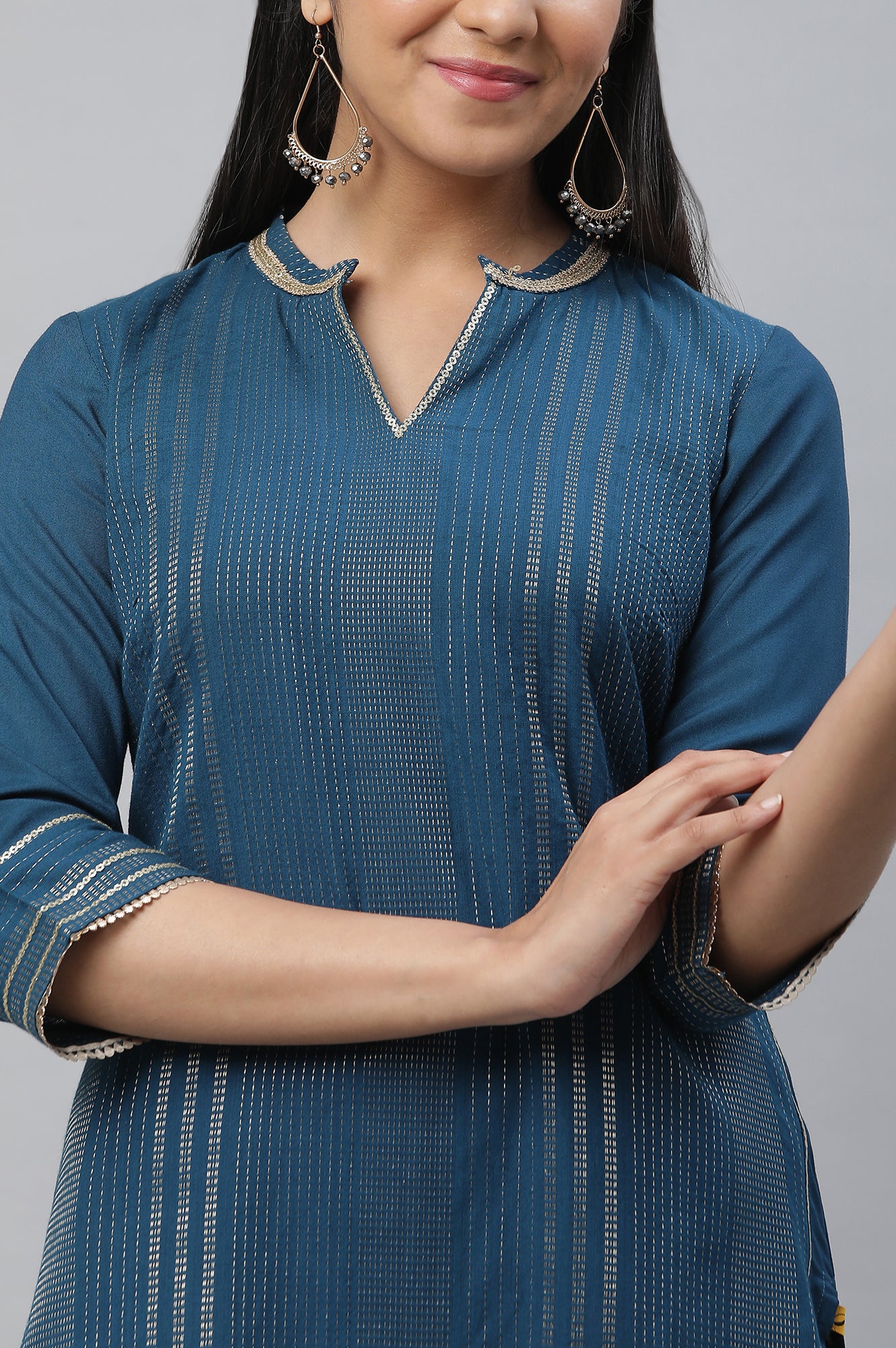 Blue Embellished Festive Kurta