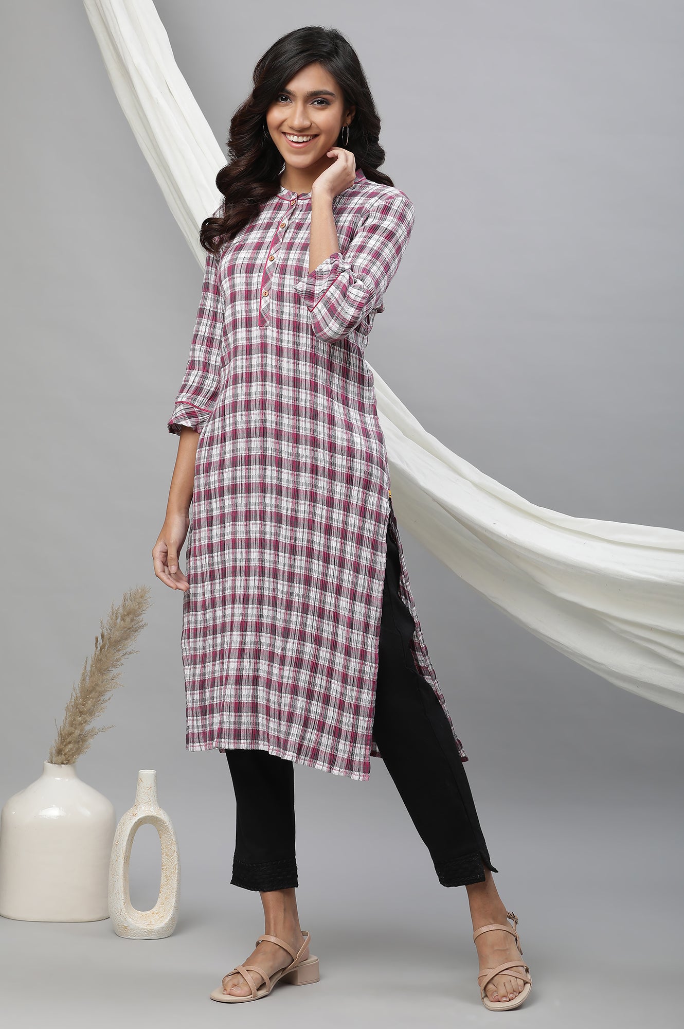 White &amp; Magenta Check Printed Casual Kurta