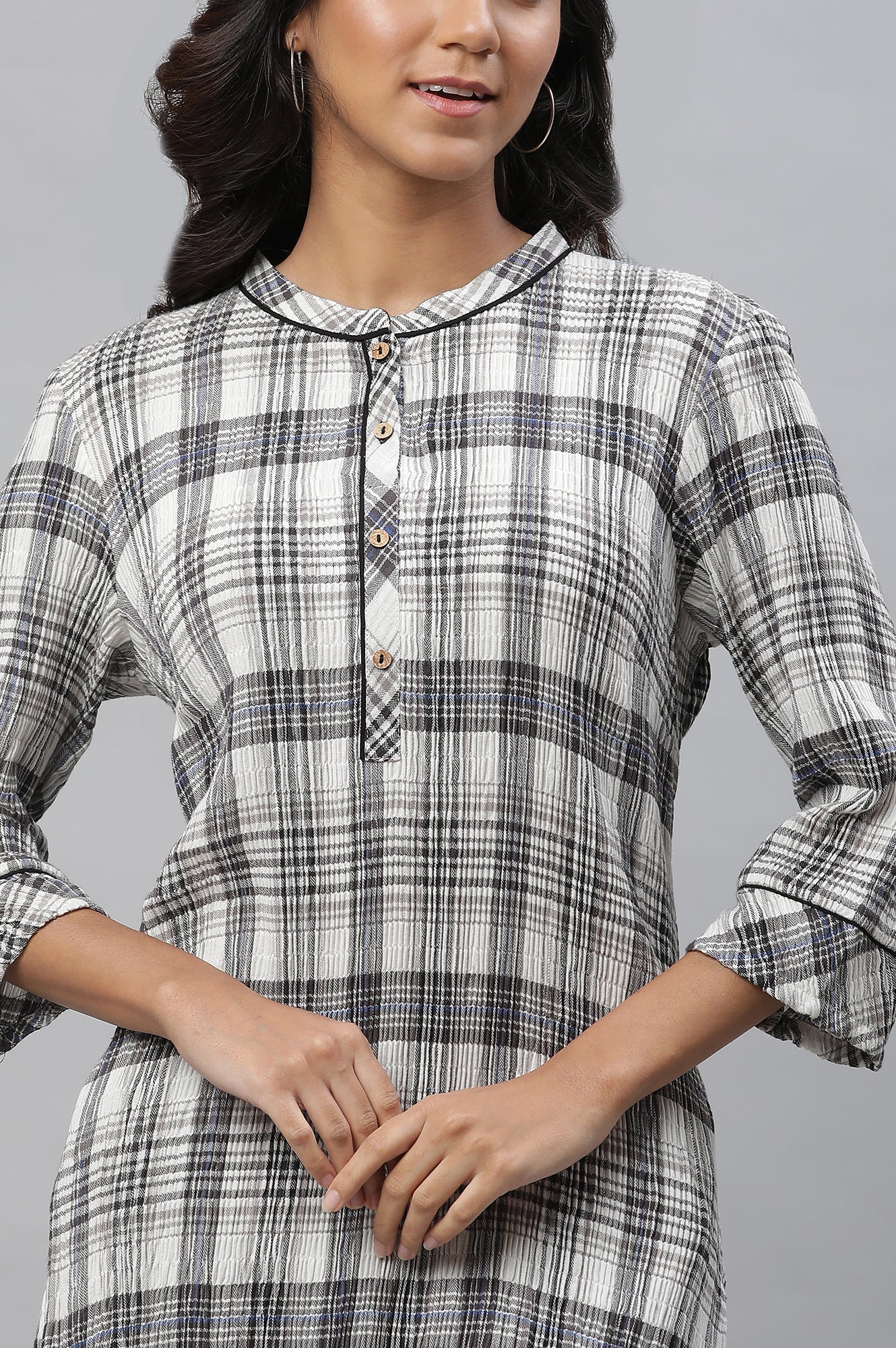 White &amp; Black Check Printed Casual Kurta