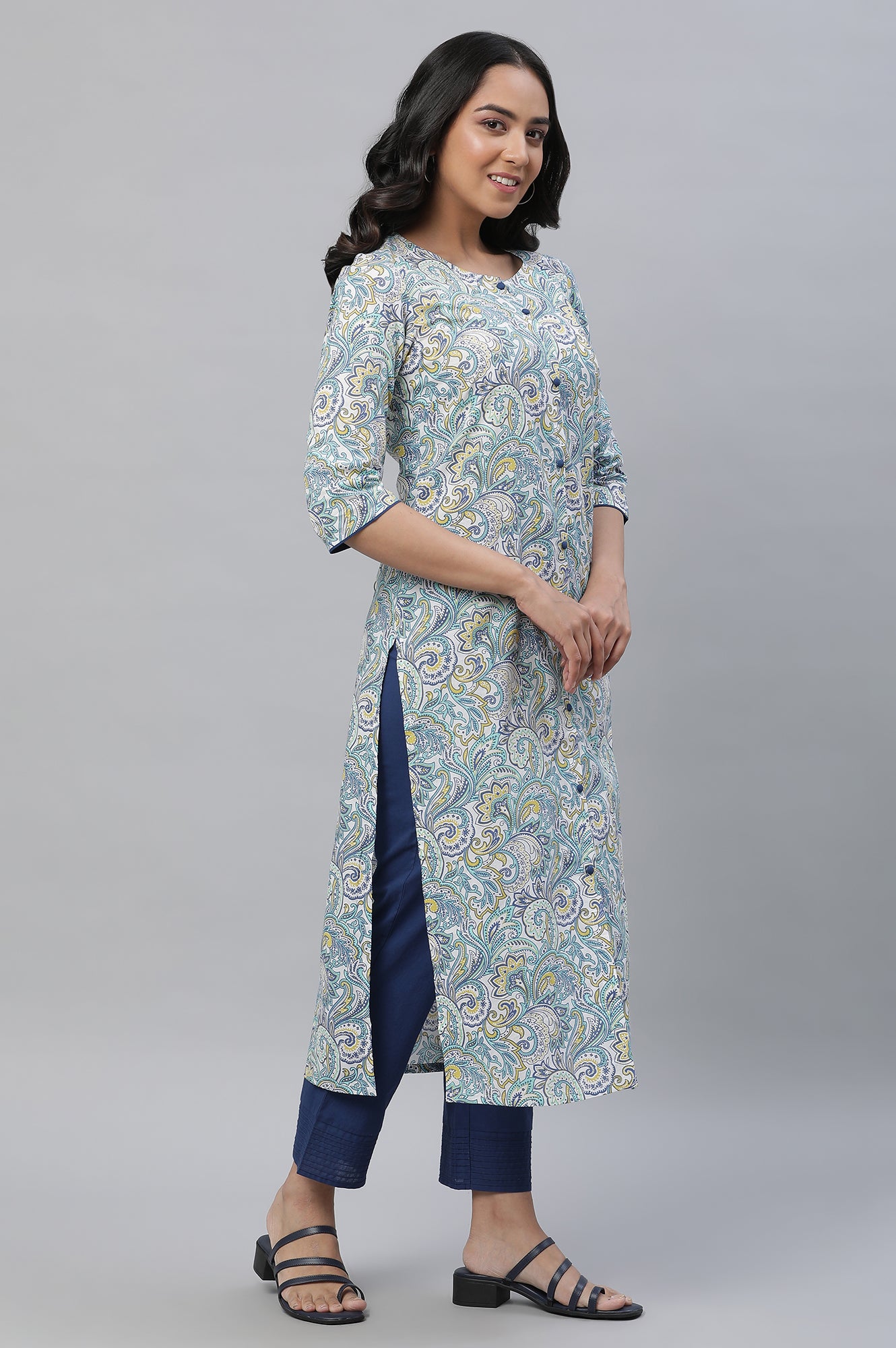 White Casual Straight Kurta in Multi-coloured Print