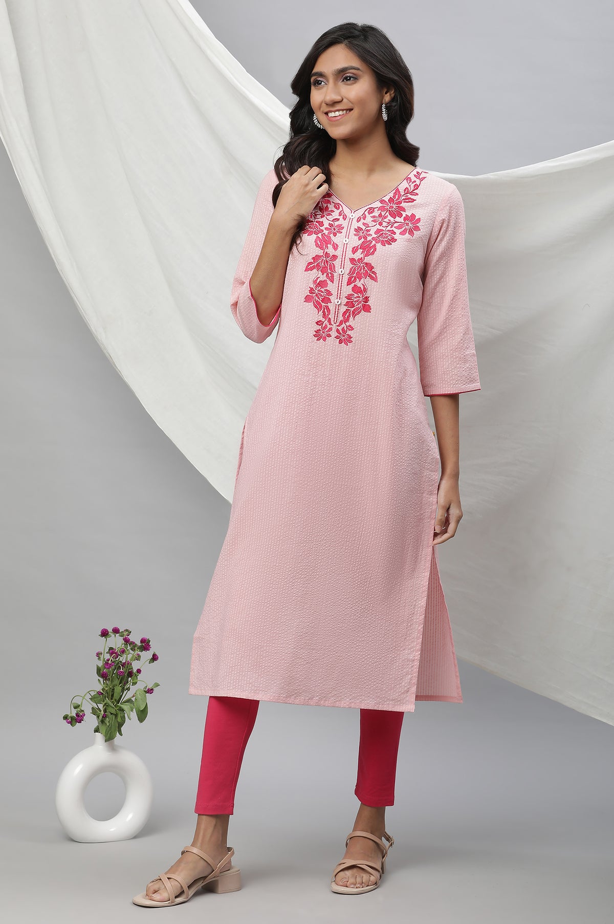 Pink Embroidered Textured Cotton Kurta - XS