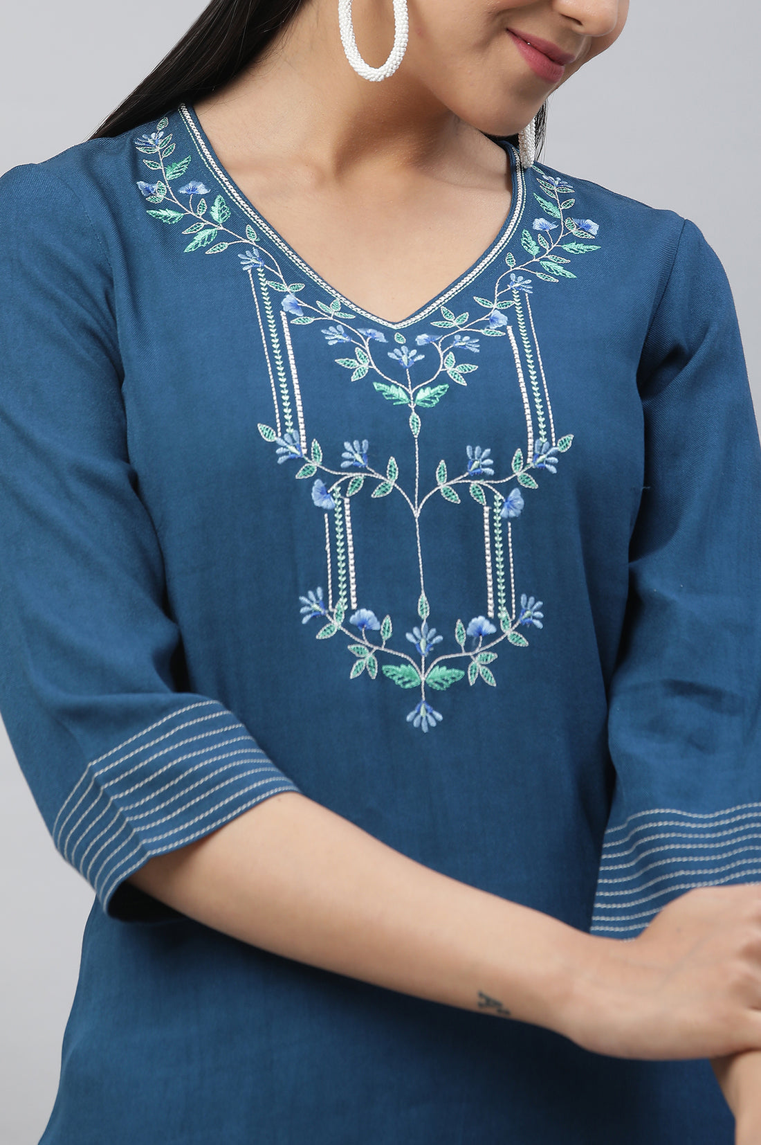 Blue Embroidered Rayon Straight Kurta