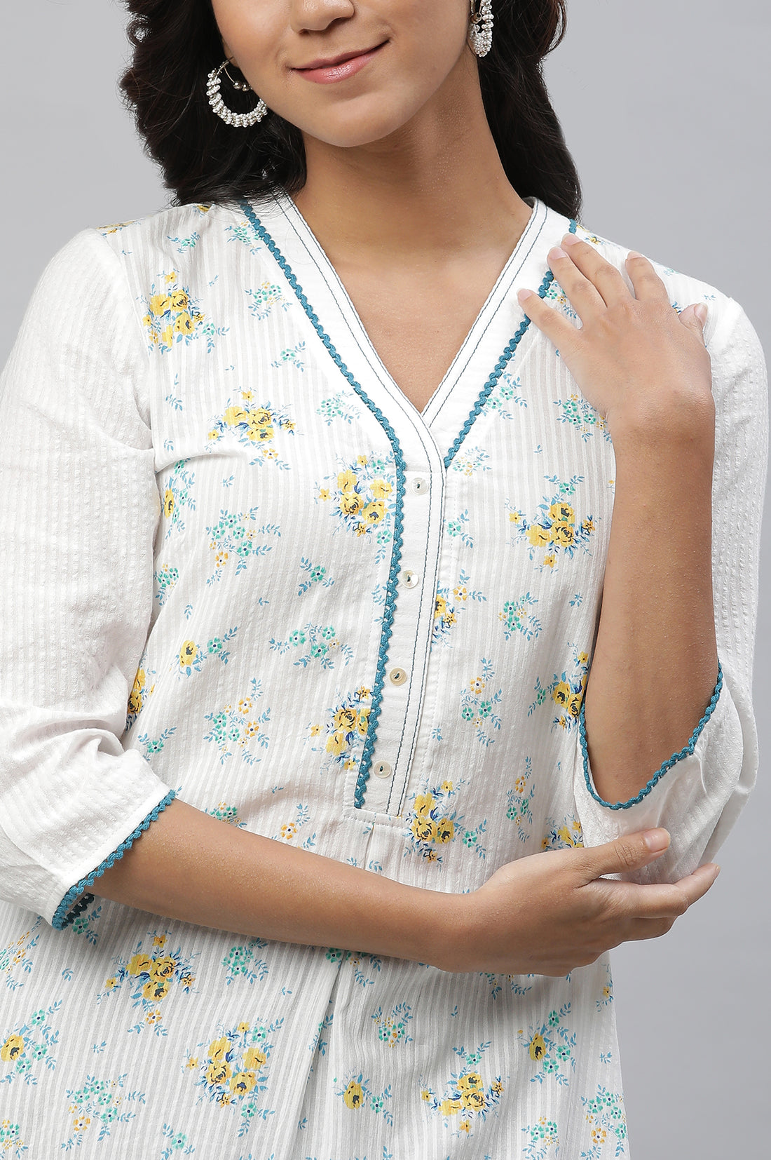 White Textured Cotton Kurta with Blue Floral Print