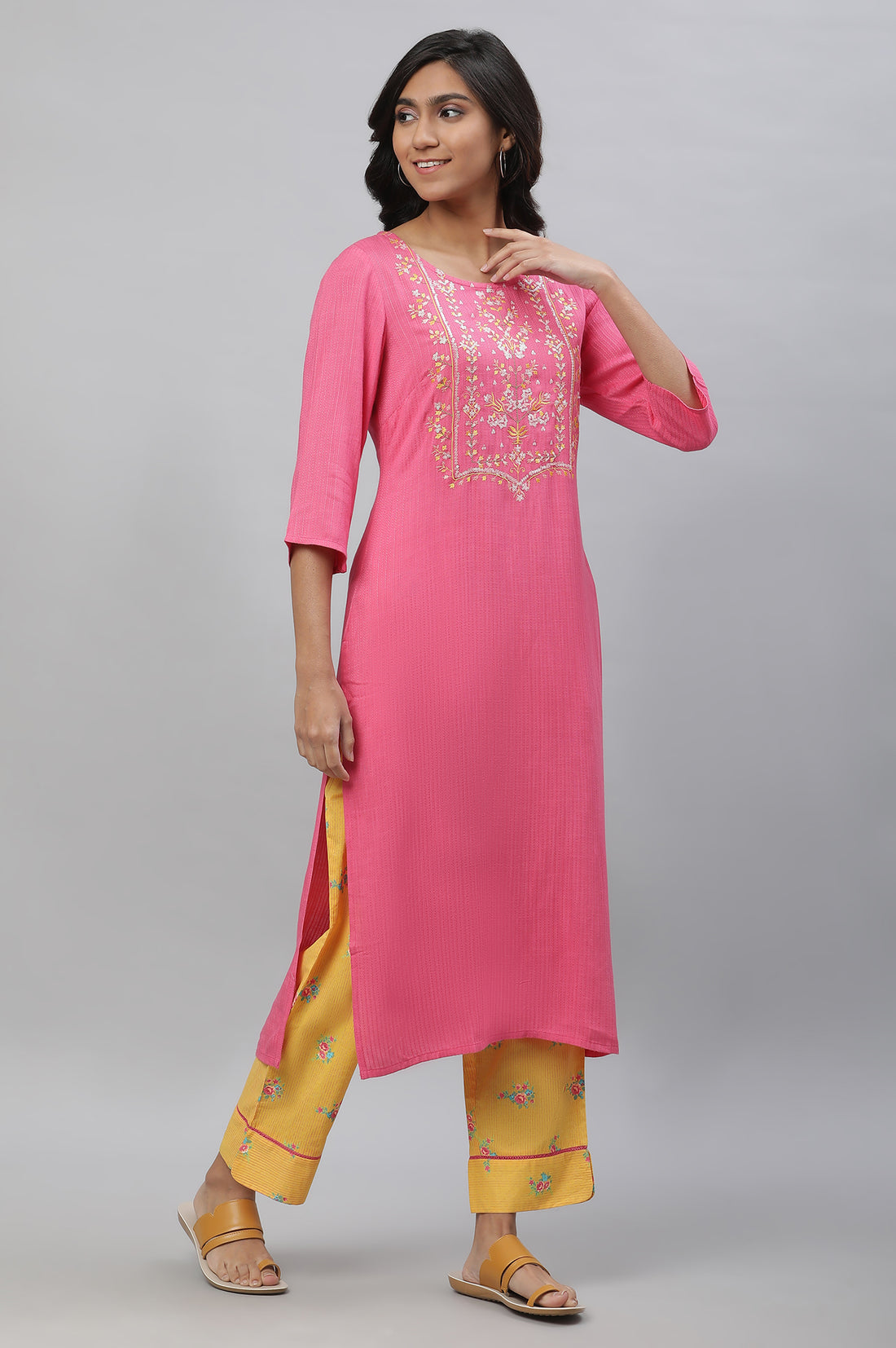 Pink Embroidered Rayon Straight Ethnic Kurta