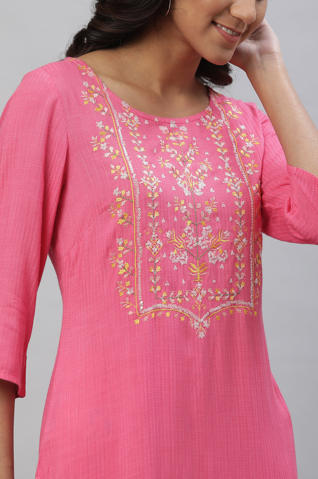 Pink Embroidered Rayon Straight Ethnic Kurta